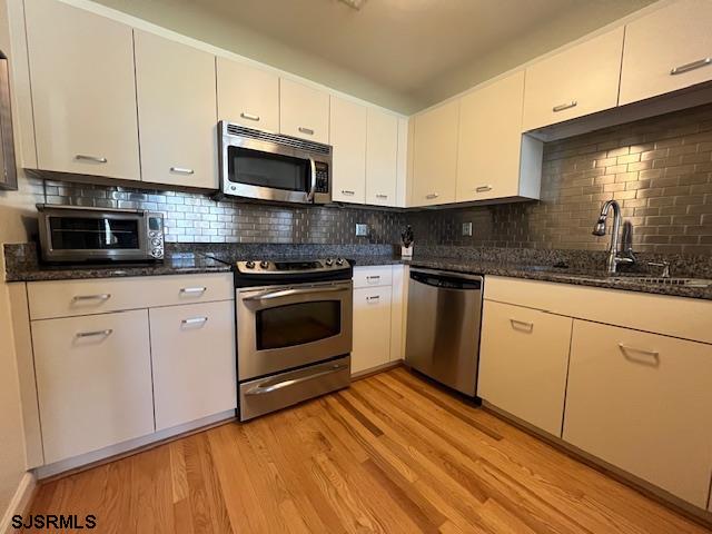 Margate, New Jersey 08402, United States, 1 Bedroom Bedrooms, ,2 BathroomsBathrooms,Residential,Active,237959