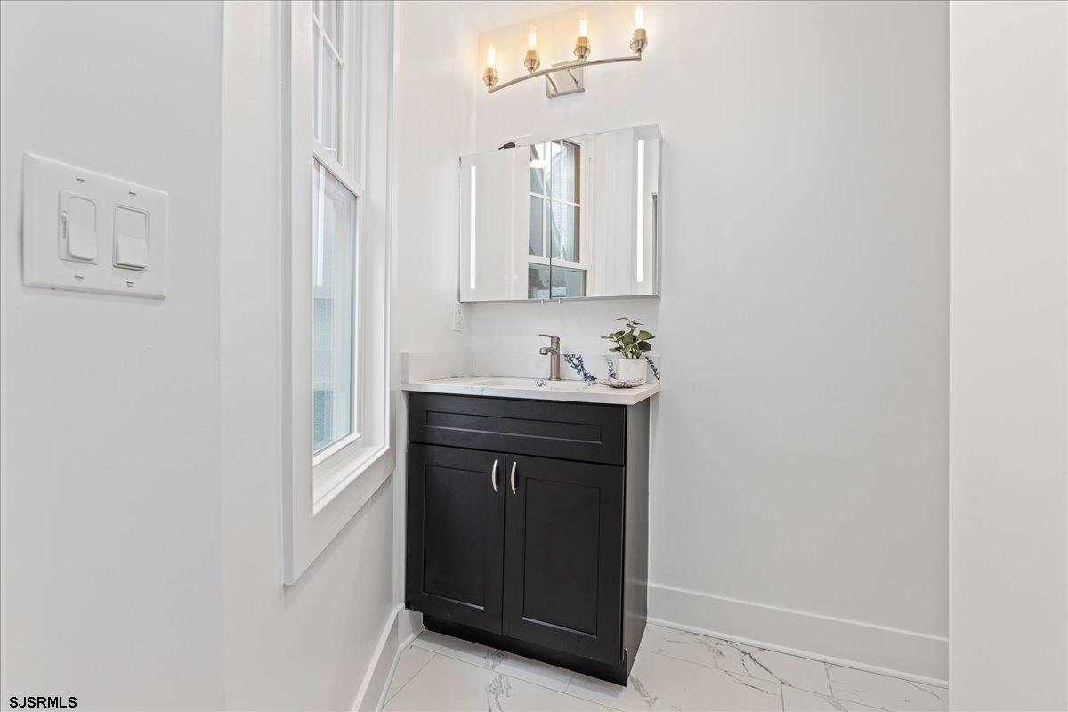 Ventnor, New Jersey 08406, United States, 3 Bedrooms Bedrooms, ,2 BathroomsBathrooms,Residential,Active,152976