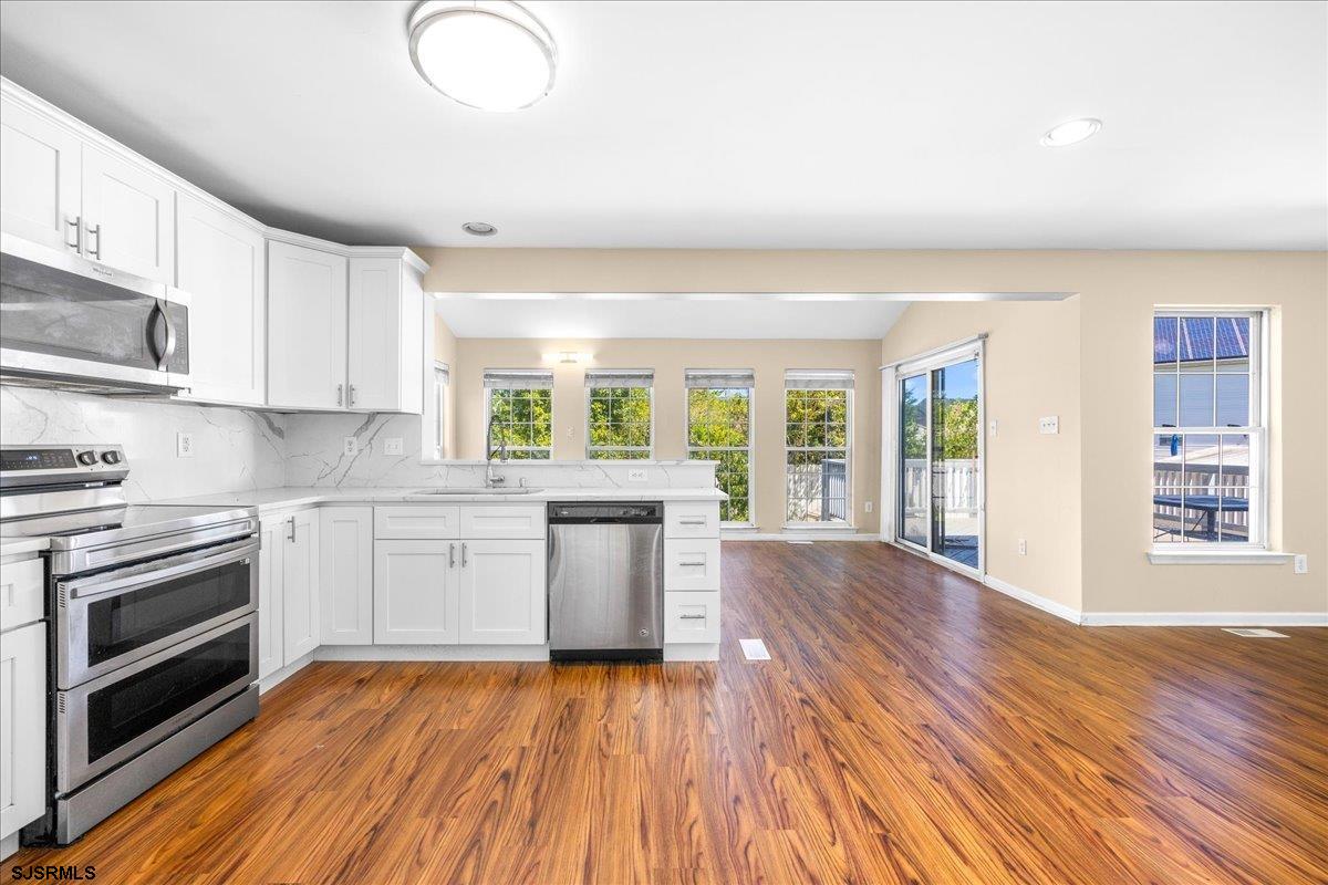 Egg Harbor Township, New Jersey 08234, United States, 4 Bedrooms Bedrooms, ,3 BathroomsBathrooms,Residential,Active,168600