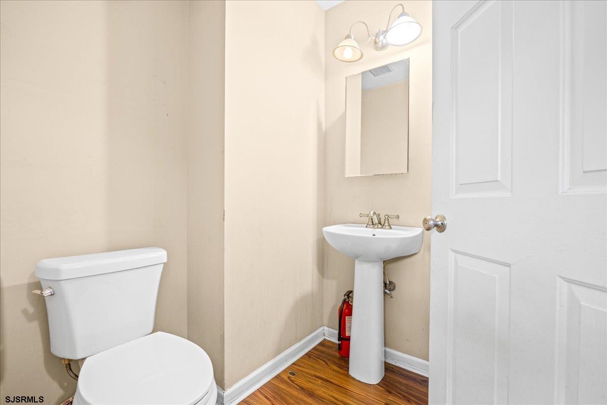 Egg Harbor Township, New Jersey 08234, United States, 4 Bedrooms Bedrooms, ,3 BathroomsBathrooms,Residential,Active,168600