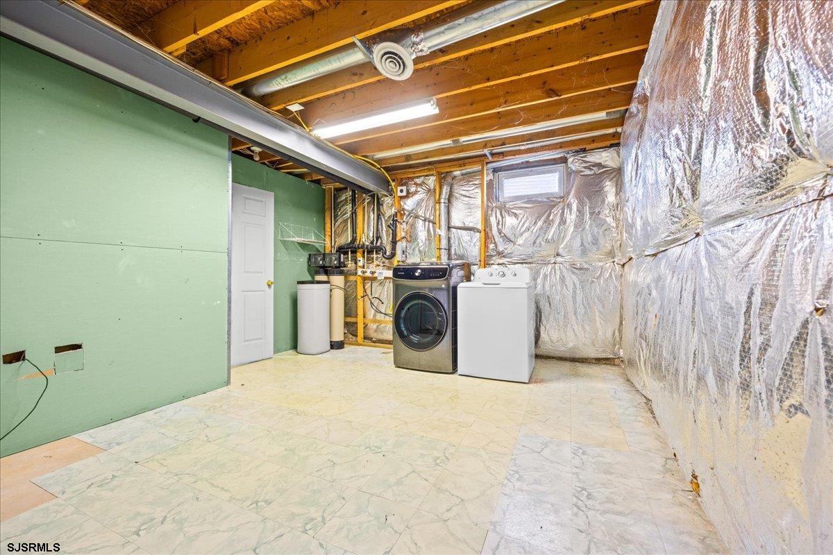 Egg Harbor Township, New Jersey 08234, United States, 4 Bedrooms Bedrooms, ,3 BathroomsBathrooms,Residential,Active,168600