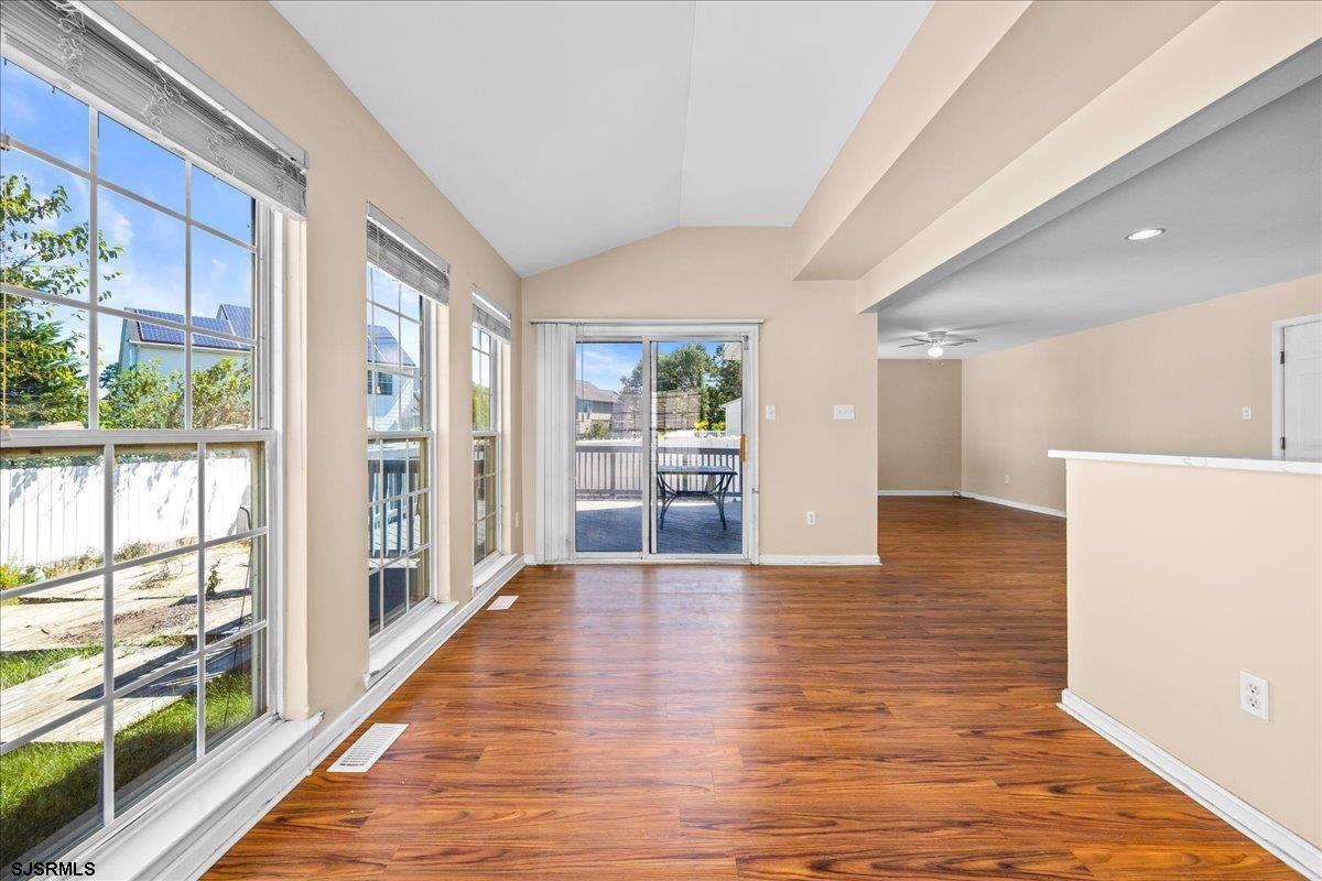 Egg Harbor Township, New Jersey 08234, United States, 4 Bedrooms Bedrooms, ,3 BathroomsBathrooms,Residential,Active,168600