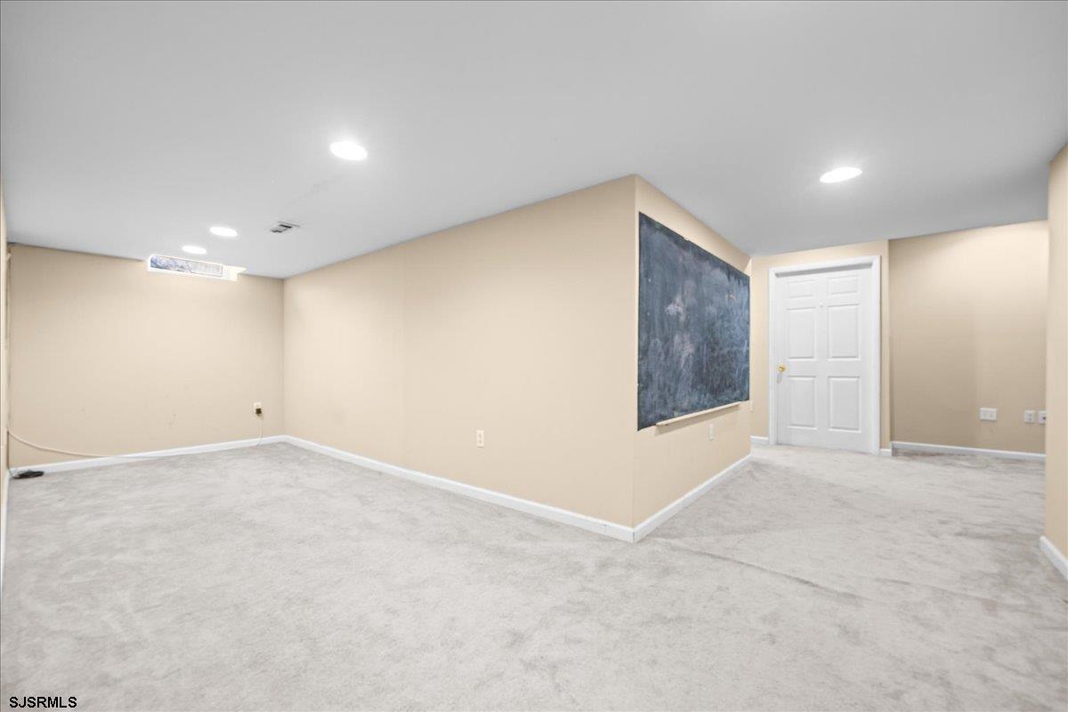 Egg Harbor Township, New Jersey 08234, United States, 4 Bedrooms Bedrooms, ,3 BathroomsBathrooms,Residential,Active,168600