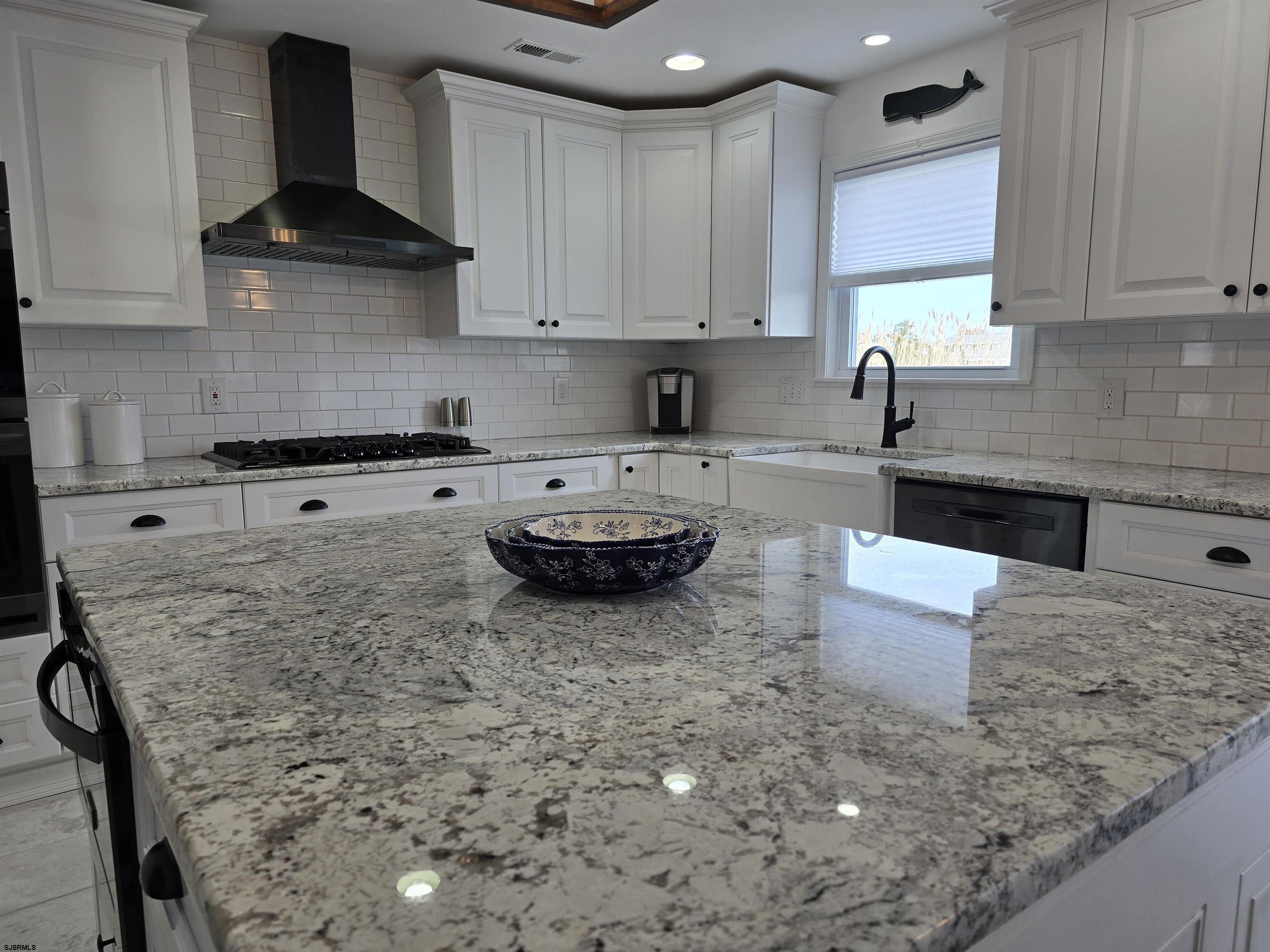 Brigantine, New Jersey 08203, United States, 4 Bedrooms Bedrooms, ,3 BathroomsBathrooms,Residential,Pending,115399