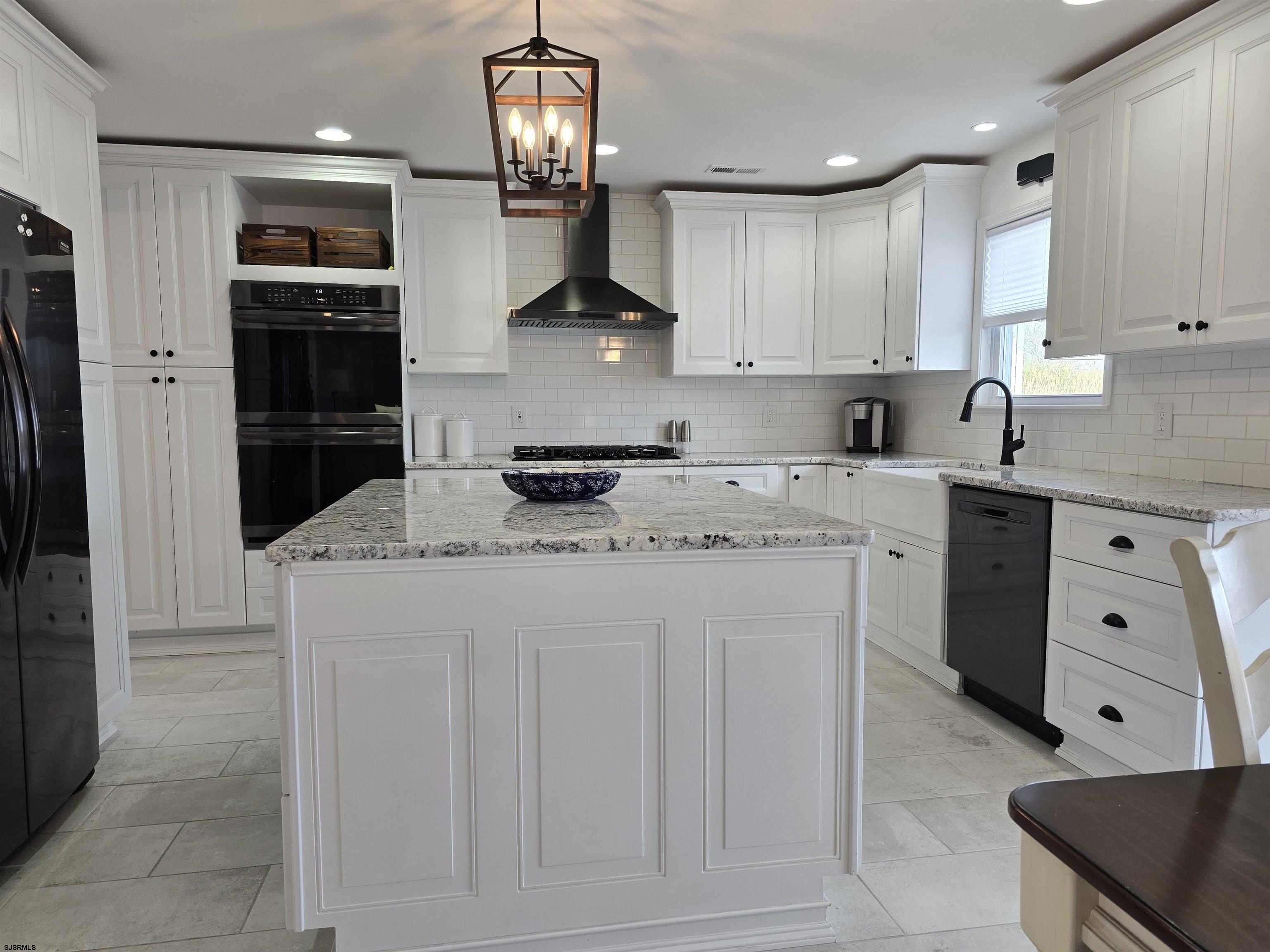 Brigantine, New Jersey 08203, United States, 4 Bedrooms Bedrooms, ,3 BathroomsBathrooms,Residential,Pending,115399