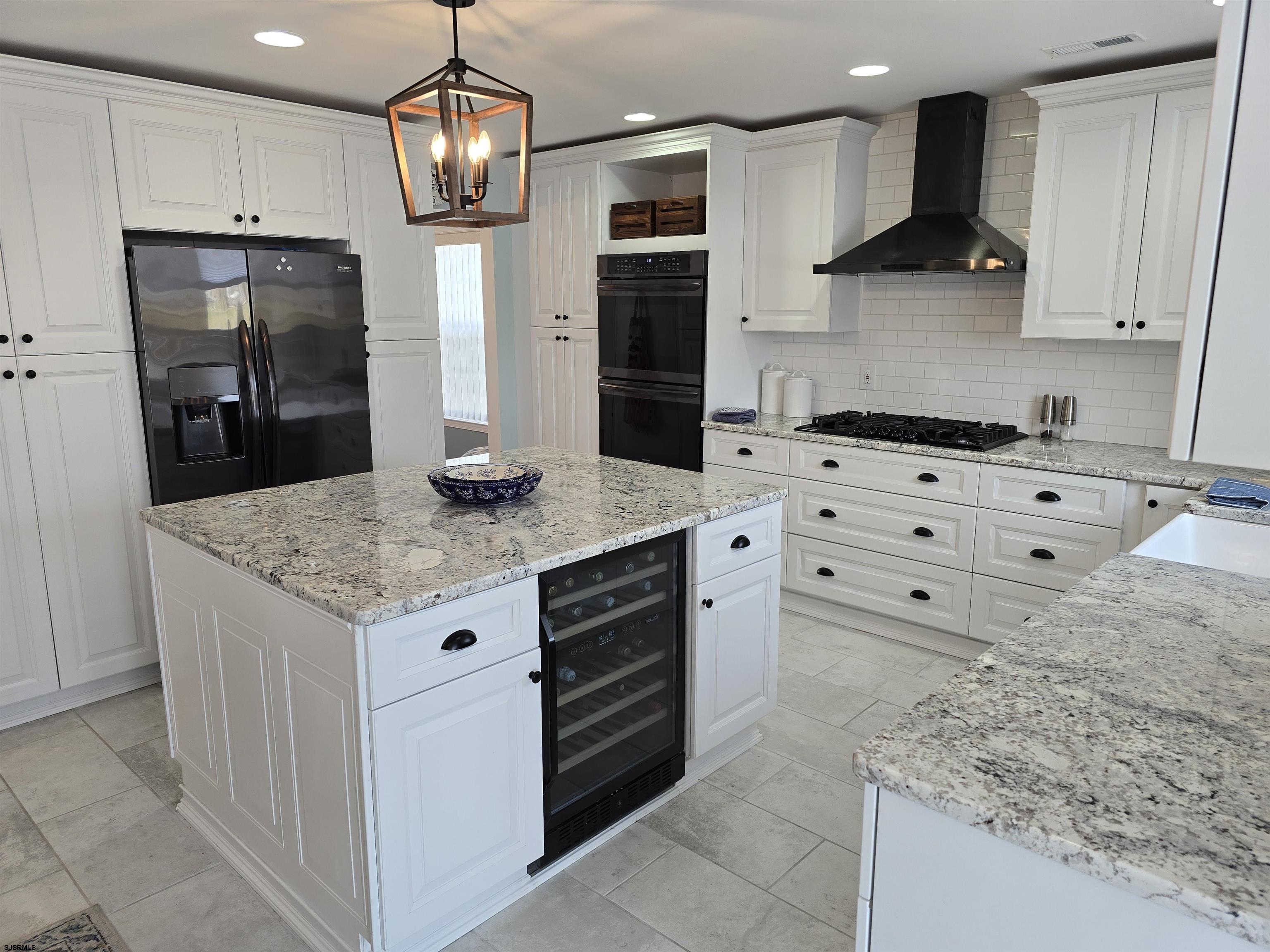 Brigantine, New Jersey 08203, United States, 4 Bedrooms Bedrooms, ,3 BathroomsBathrooms,Residential,Pending,115399