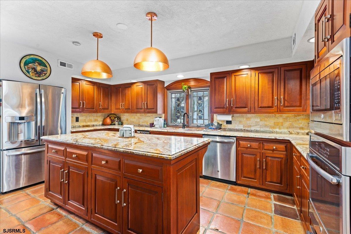 Ventnor, New Jersey 08406, United States, 5 Bedrooms Bedrooms, ,3 BathroomsBathrooms,Residential,Active,2883