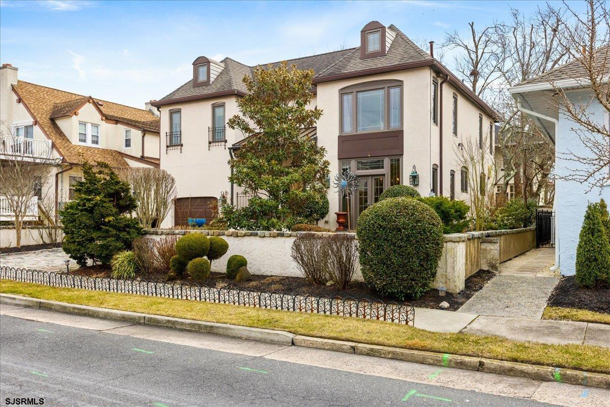 Ventnor, New Jersey 08406, United States, 5 Bedrooms Bedrooms, ,3 BathroomsBathrooms,Residential,Active,2883