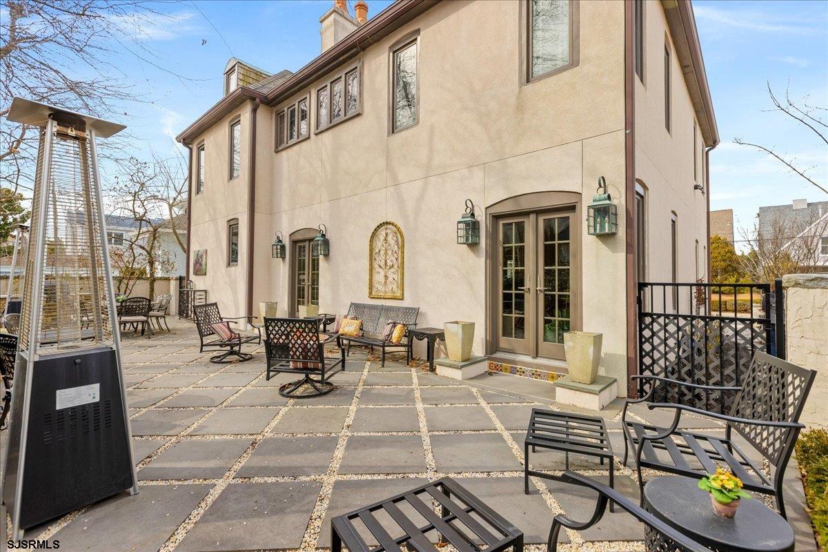 Ventnor, New Jersey 08406, United States, 5 Bedrooms Bedrooms, ,3 BathroomsBathrooms,Residential,Active,2883