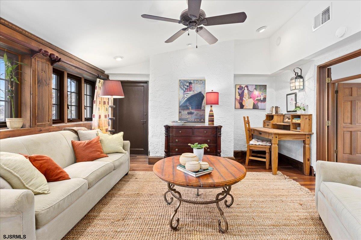 Ventnor, New Jersey 08406, United States, 5 Bedrooms Bedrooms, ,3 BathroomsBathrooms,Residential,Active,2883