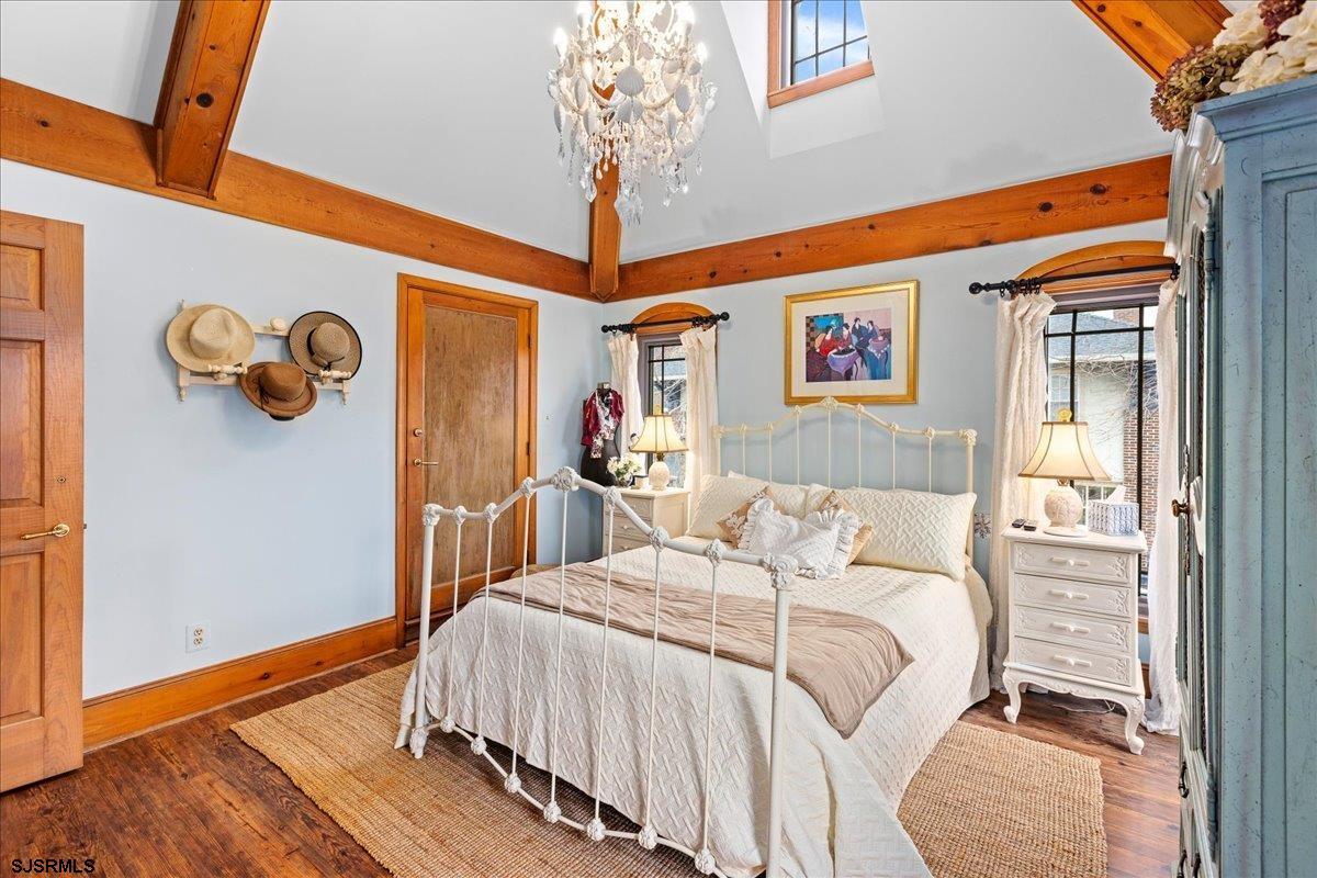 Ventnor, New Jersey 08406, United States, 5 Bedrooms Bedrooms, ,3 BathroomsBathrooms,Residential,Active,2883