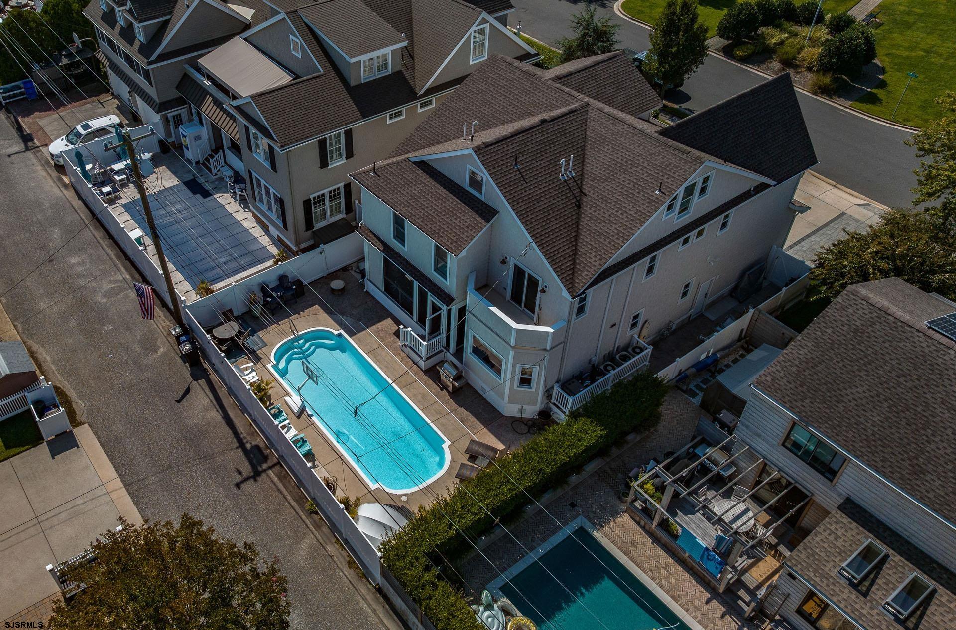 Ocean City, New Jersey 08226, United States, 6 Bedrooms Bedrooms, ,5 BathroomsBathrooms,Residential,Active,214240