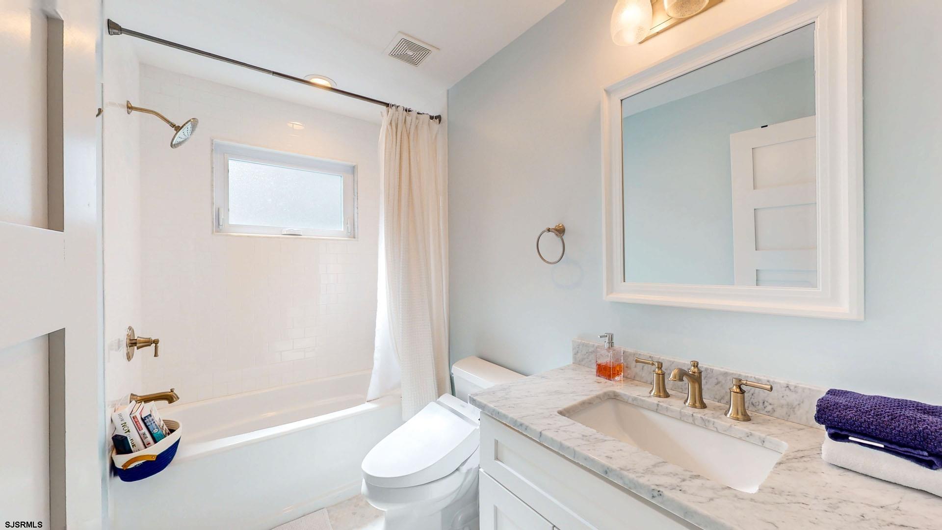 Ocean City, New Jersey 08226, United States, 6 Bedrooms Bedrooms, ,5 BathroomsBathrooms,Residential,Active,214240