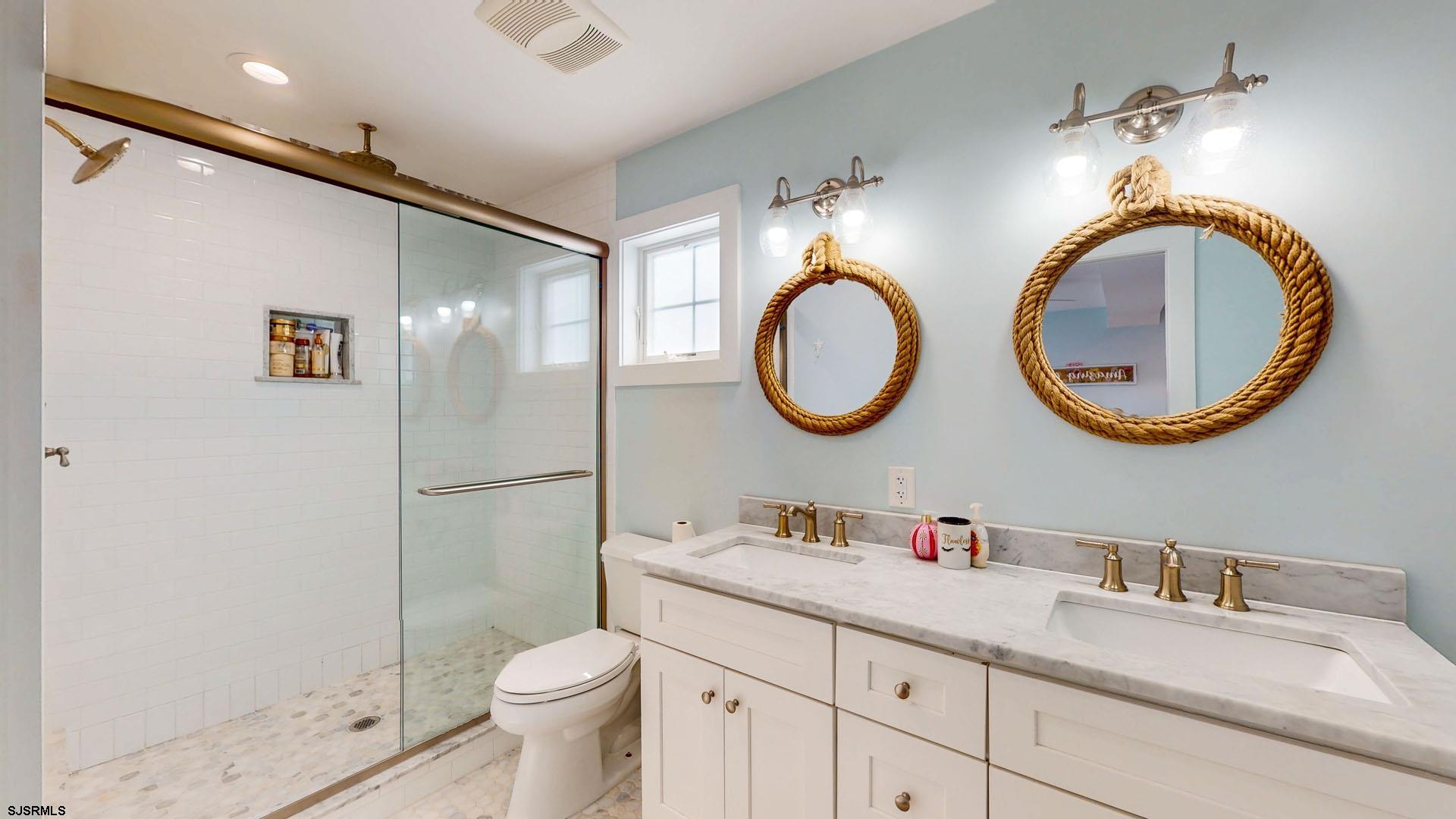 Ocean City, New Jersey 08226, United States, 6 Bedrooms Bedrooms, ,5 BathroomsBathrooms,Residential,Active,214240