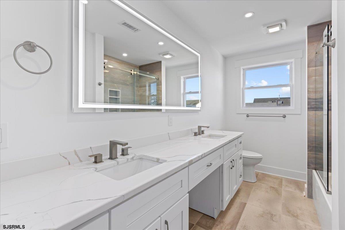 Ventnor, New Jersey 08406, United States, 5 Bedrooms Bedrooms, ,4 BathroomsBathrooms,Residential,Active,178356