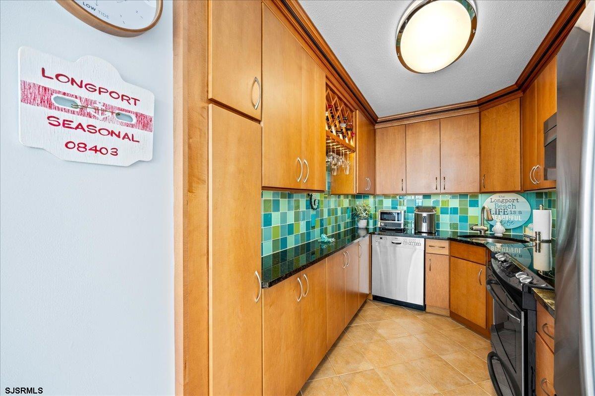 Longport, New Jersey 08403, United States, 2 Bedrooms Bedrooms, ,2 BathroomsBathrooms,Residential,Active,153790