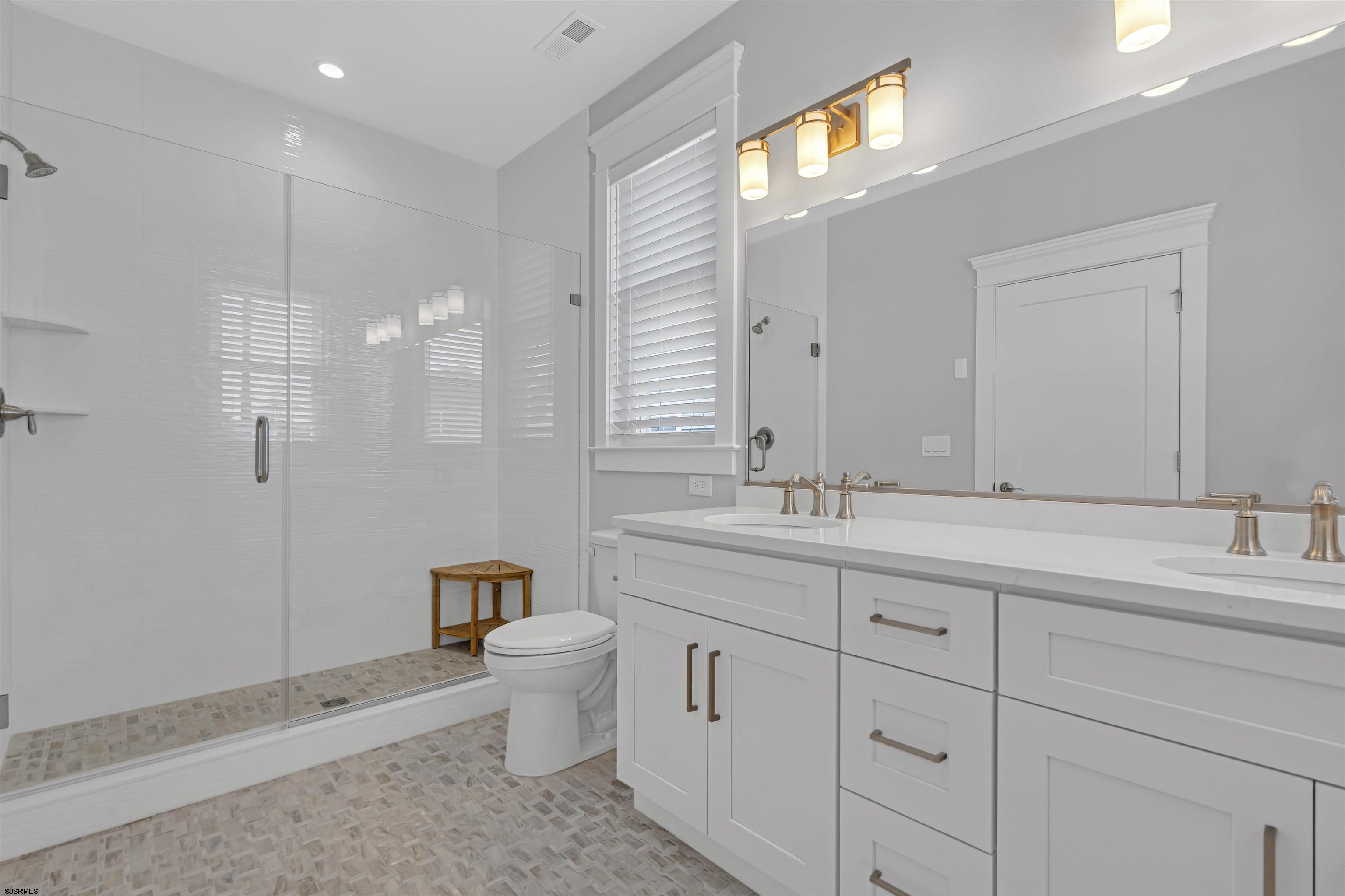 Ocean City, New Jersey 08226, United States, 5 Bedrooms Bedrooms, ,5 BathroomsBathrooms,Residential,Active,190998