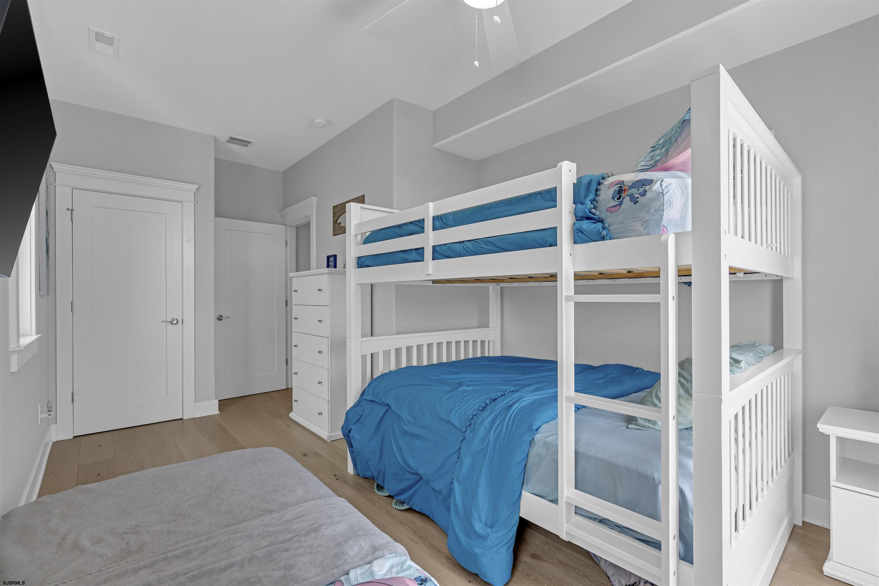 Ocean City, New Jersey 08226, United States, 5 Bedrooms Bedrooms, ,5 BathroomsBathrooms,Residential,Active,190998