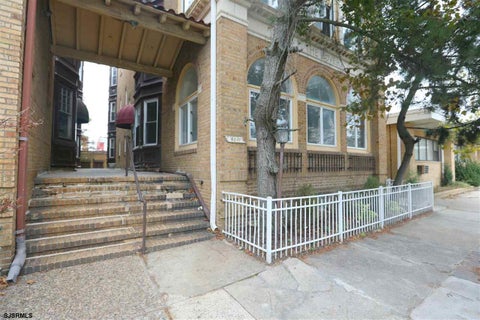 Apartment For Rent - 4011 Atlantic Ave<br/> Atlantic City, NJ 08401
