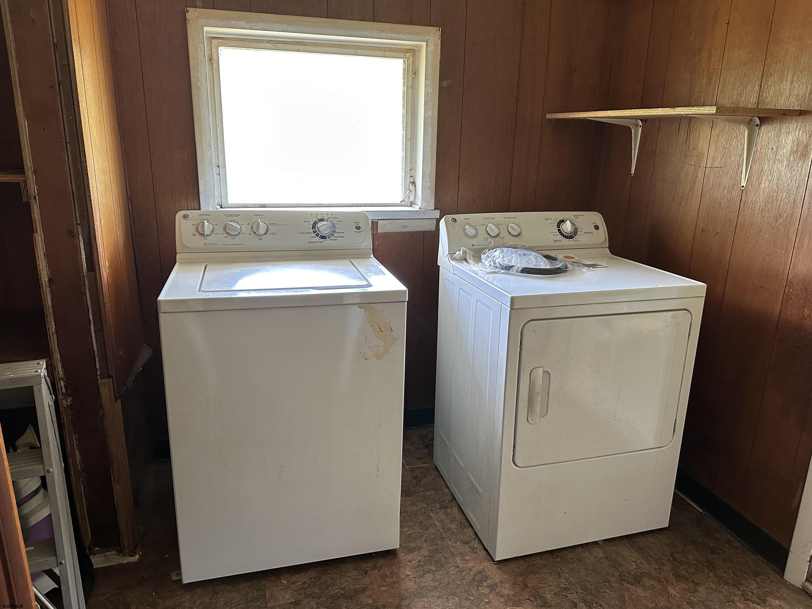 Egg Harbor City, New Jersey 08215, United States, 3 Bedrooms Bedrooms, ,2 BathroomsBathrooms,Residential,Active,166826