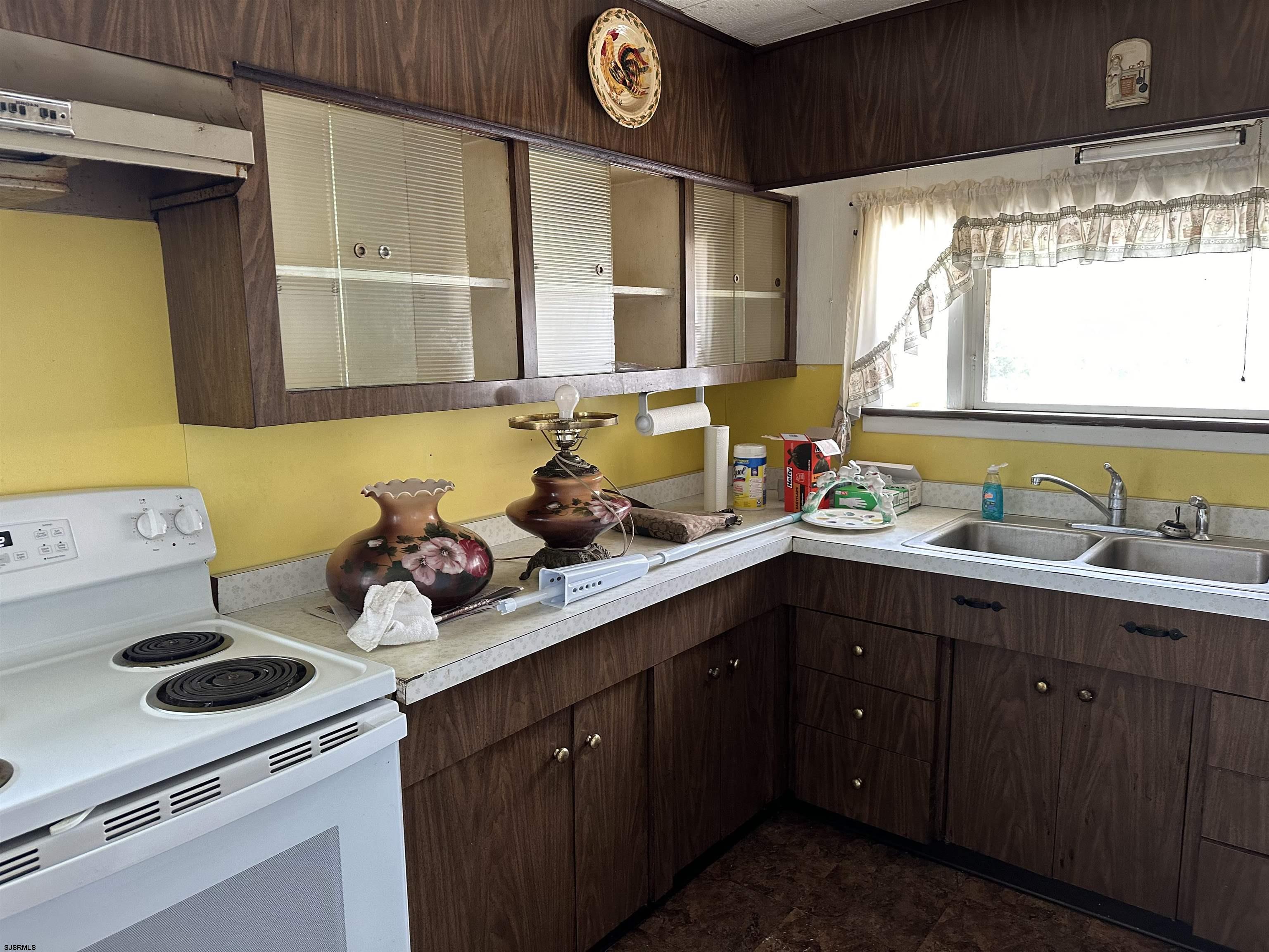 Egg Harbor City, New Jersey 08215, United States, 3 Bedrooms Bedrooms, ,2 BathroomsBathrooms,Residential,Active,166826