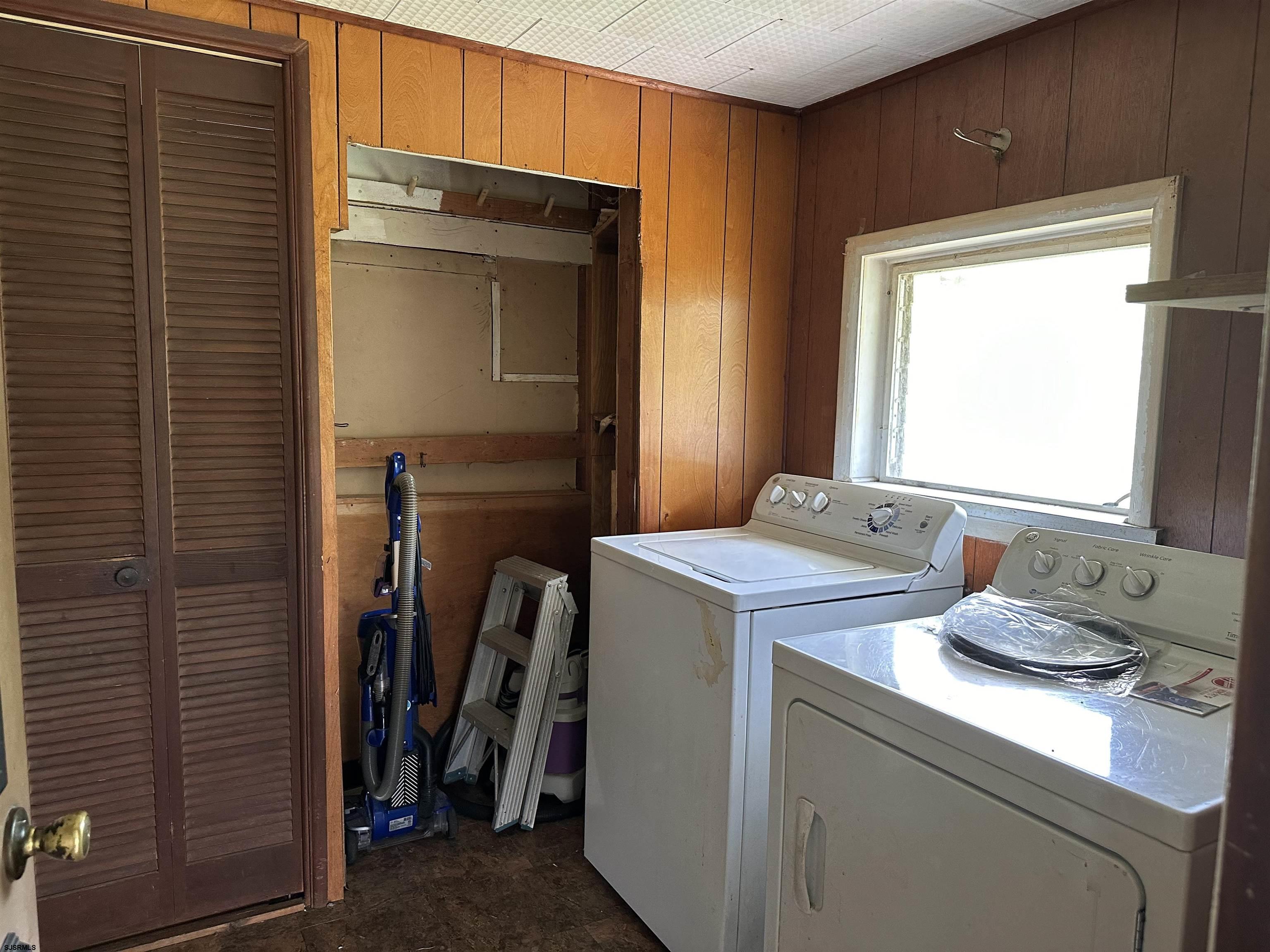 Egg Harbor City, New Jersey 08215, United States, 3 Bedrooms Bedrooms, ,2 BathroomsBathrooms,Residential,Active,166826