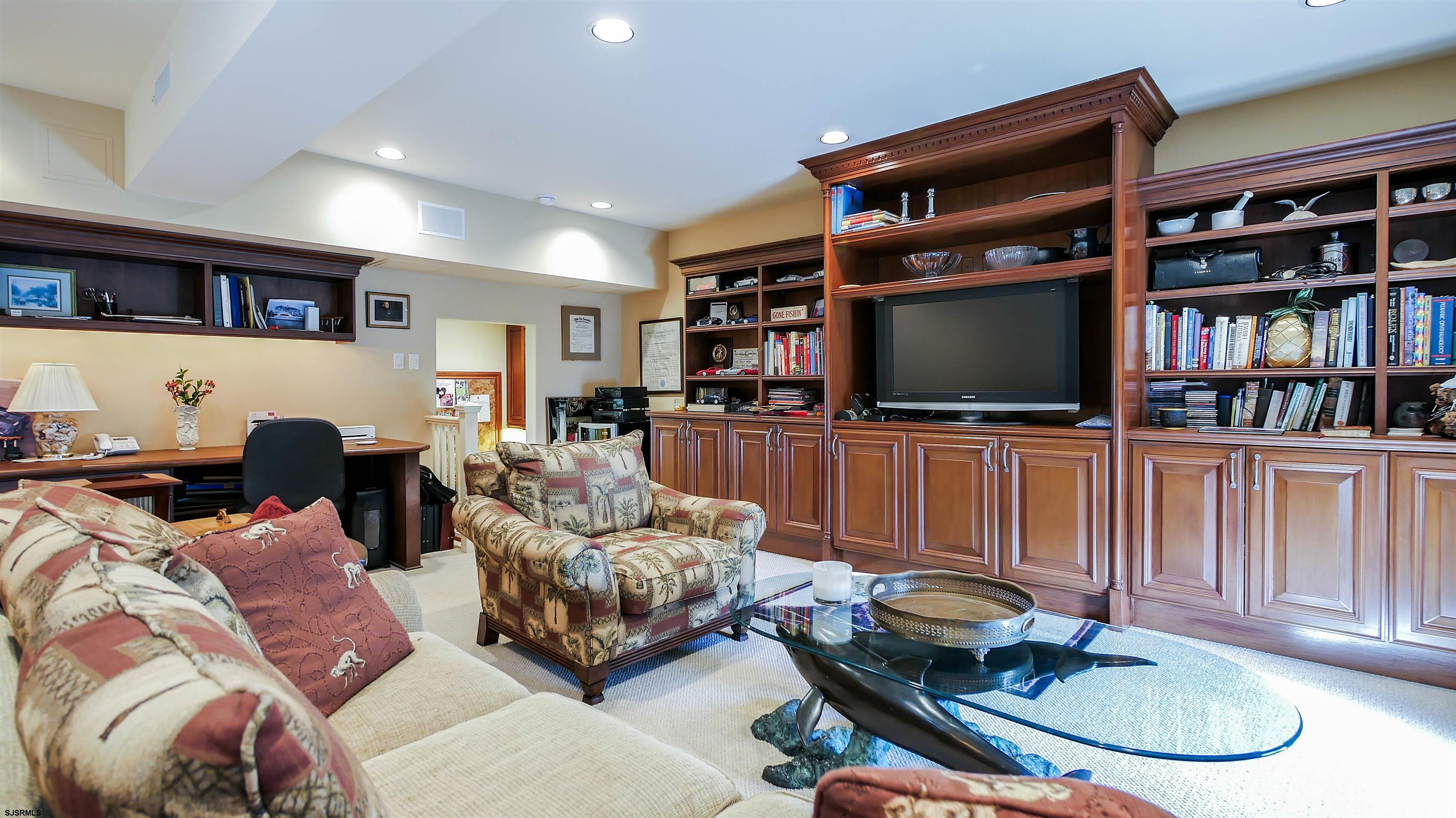 Margate, New Jersey 08402, United States, 4 Bedrooms Bedrooms, ,4 BathroomsBathrooms,Residential,Active,48615