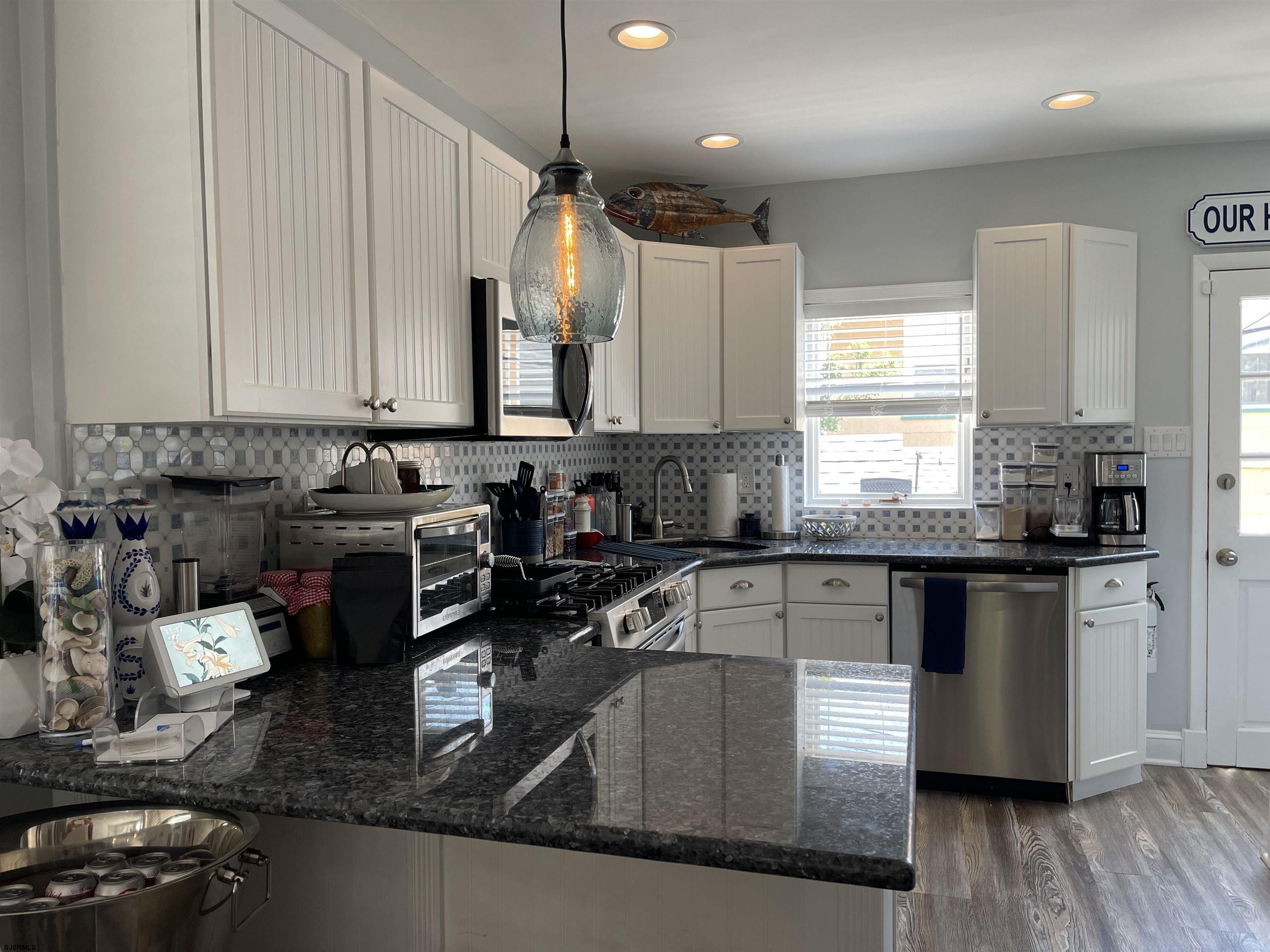 Ventnor, New Jersey 08406, United States, 3 Bedrooms Bedrooms, ,2 BathroomsBathrooms,Residential,Active,142111