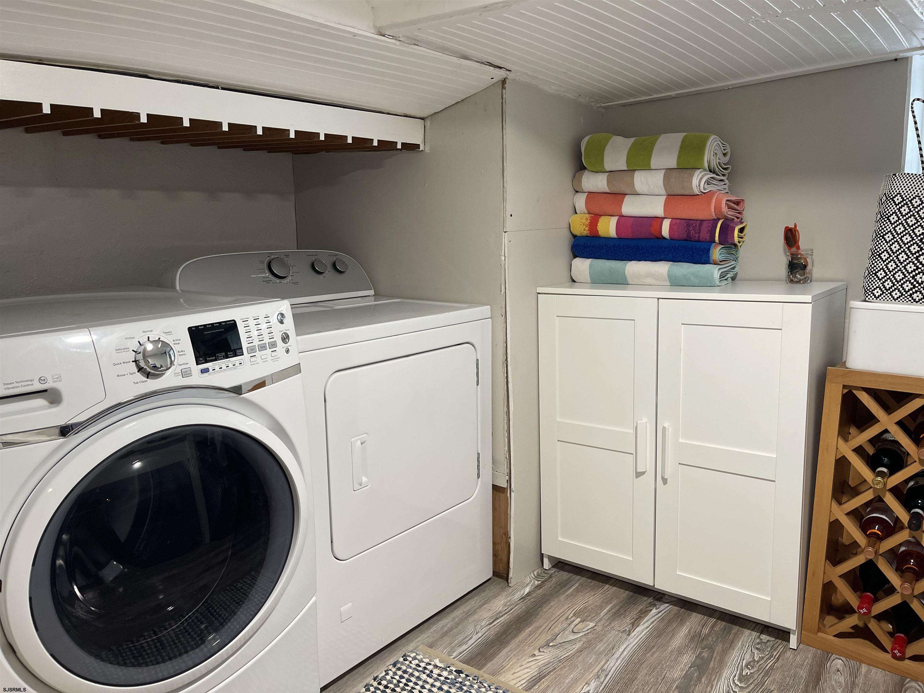 Ventnor, New Jersey 08406, United States, 3 Bedrooms Bedrooms, ,2 BathroomsBathrooms,Residential,Active,142111