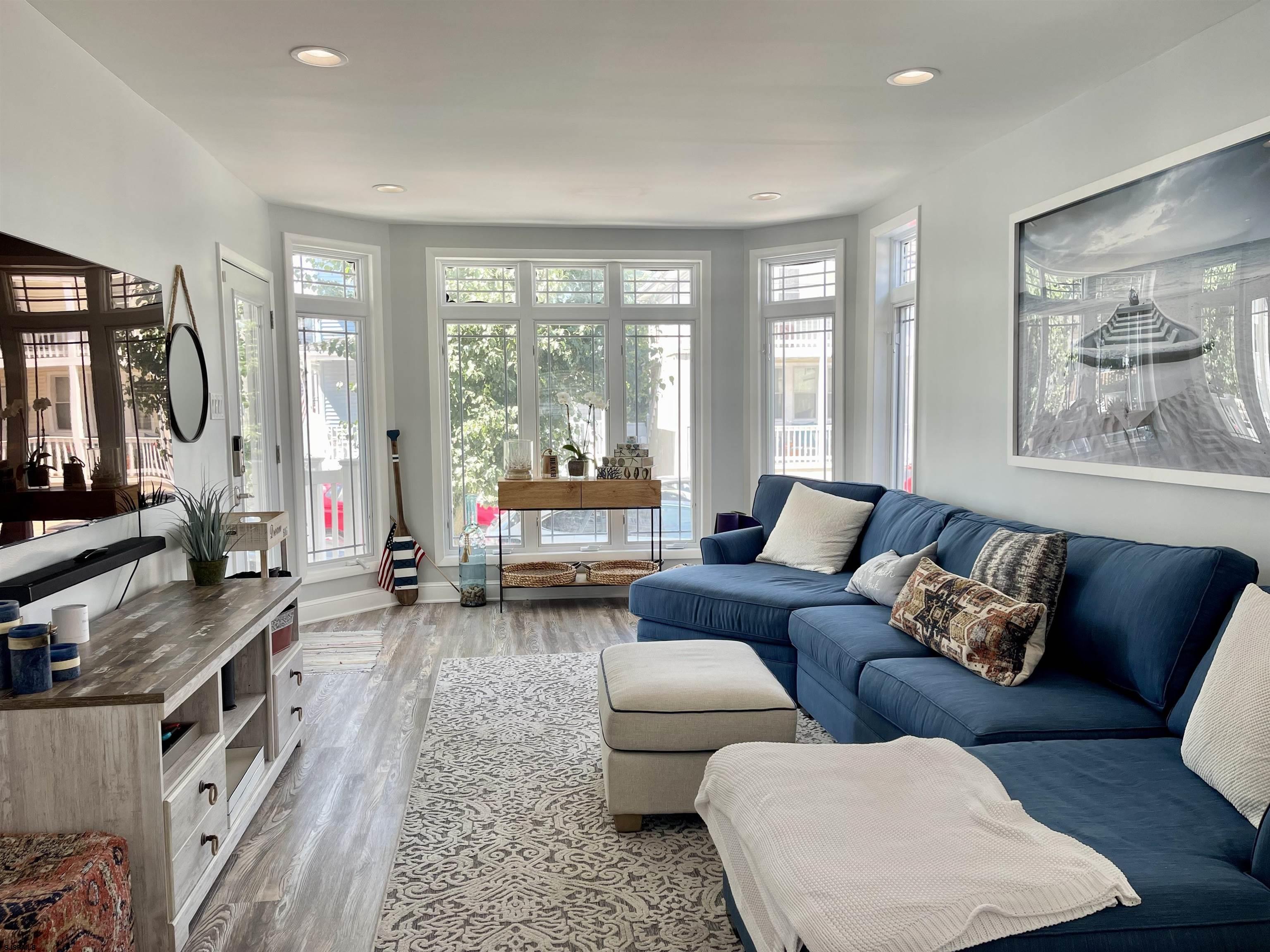 Ventnor, New Jersey 08406, United States, 3 Bedrooms Bedrooms, ,2 BathroomsBathrooms,Residential,Active,142111