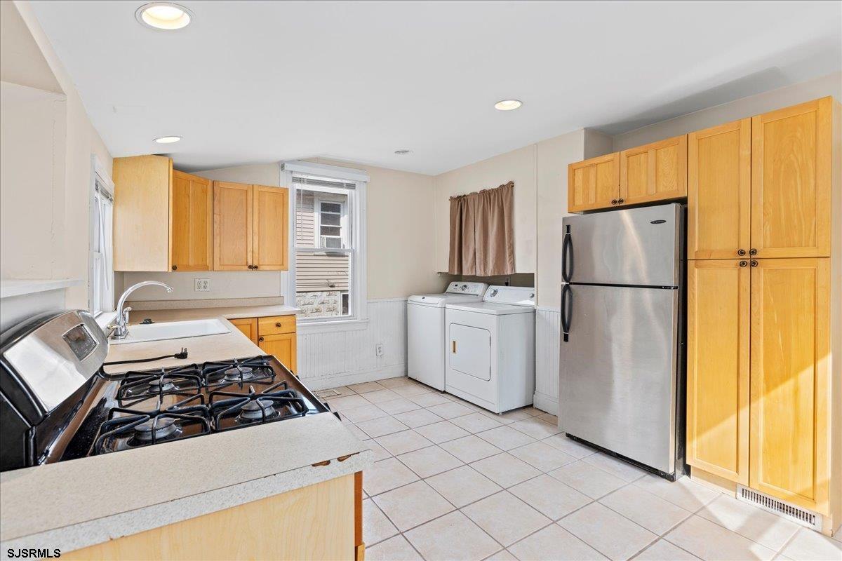 Somers Point, New Jersey 08244, United States, ,Residential,Pending,38883