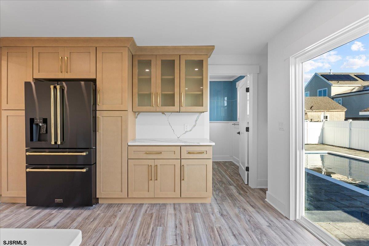 Ventnor, New Jersey 08406, United States, 5 Bedrooms Bedrooms, ,4 BathroomsBathrooms,Residential,Active,243319