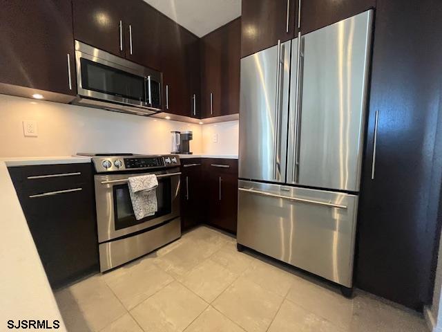 Margate, New Jersey 08402, United States, 2 Bedrooms Bedrooms, ,2 BathroomsBathrooms,Residential,Active,91627