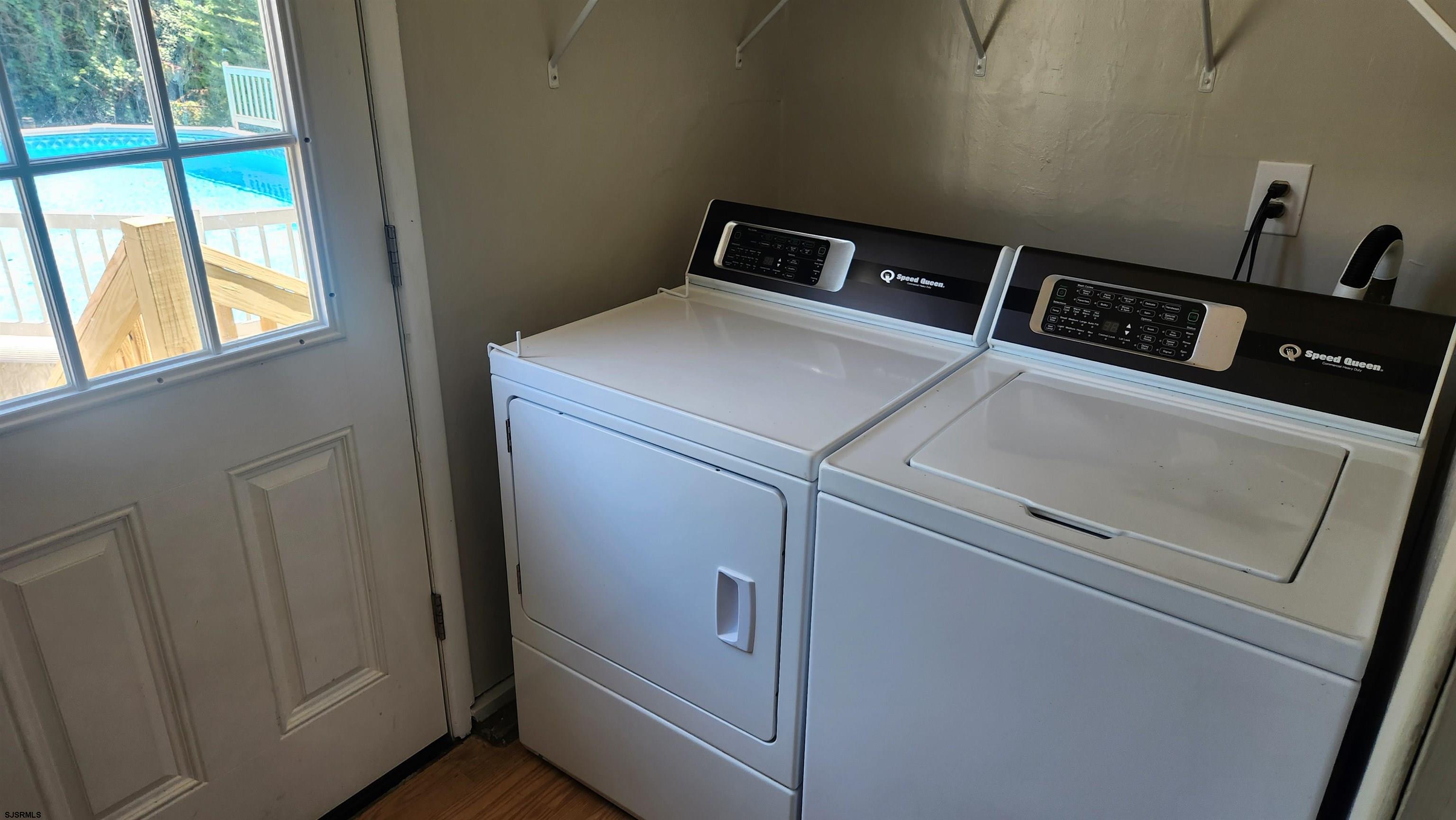 Northfield, New Jersey 08225, United States, 4 Bedrooms Bedrooms, ,2 BathroomsBathrooms,Residential,Active,181646