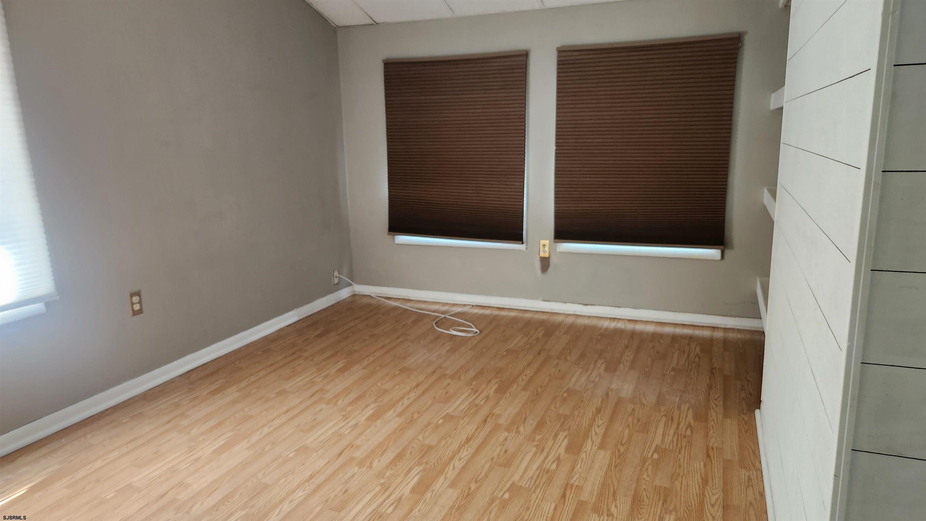 Northfield, New Jersey 08225, United States, 4 Bedrooms Bedrooms, ,2 BathroomsBathrooms,Residential,Active,181646