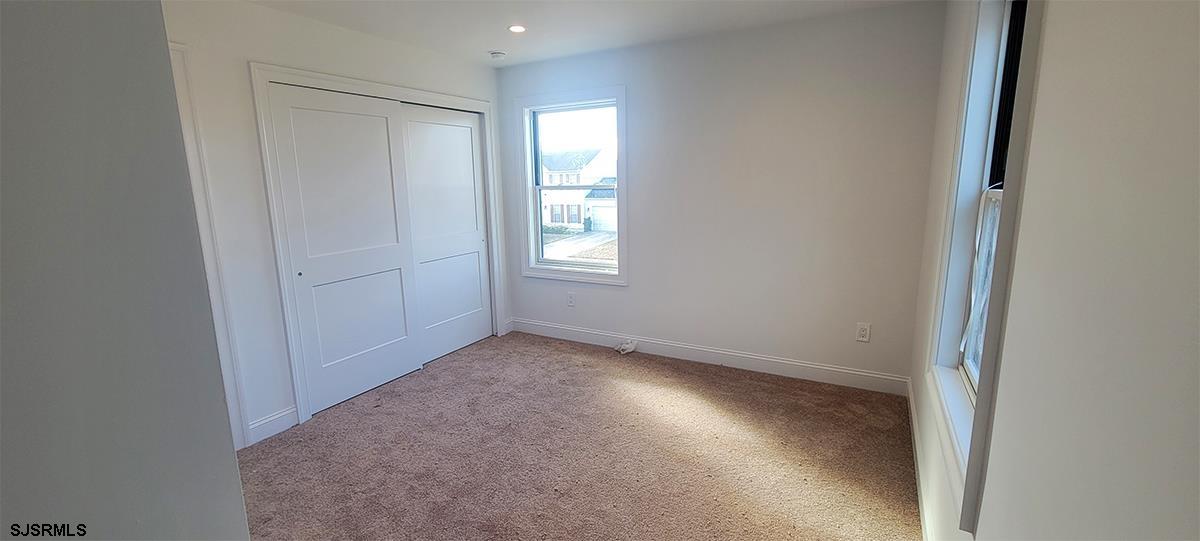 Egg Harbor Township, New Jersey 08234, United States, 4 Bedrooms Bedrooms, ,3 BathroomsBathrooms,Residential,Pending,72491