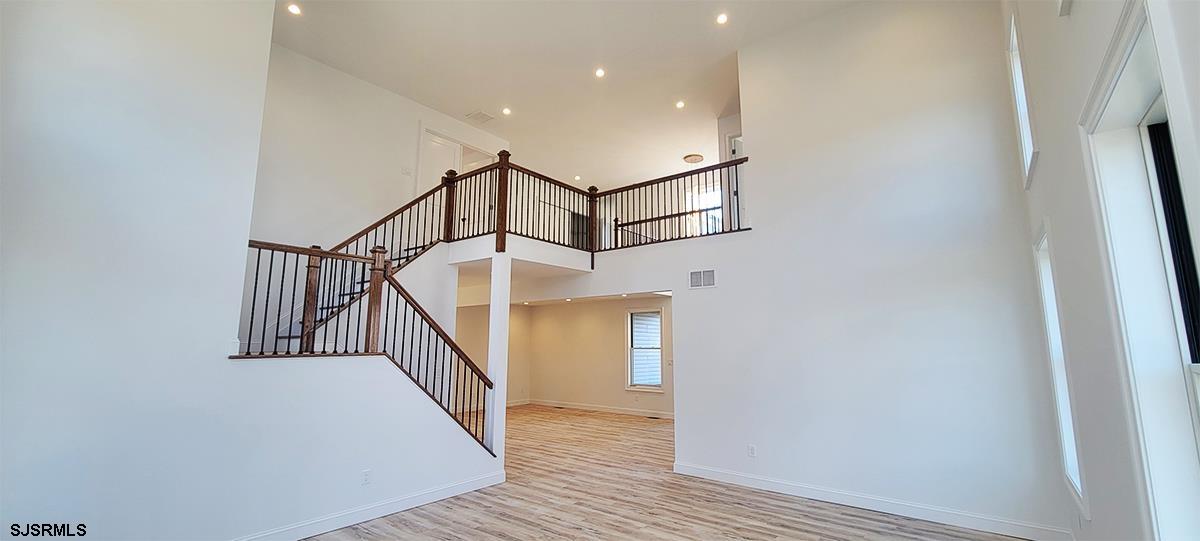 Egg Harbor Township, New Jersey 08234, United States, 4 Bedrooms Bedrooms, ,3 BathroomsBathrooms,Residential,Pending,72491