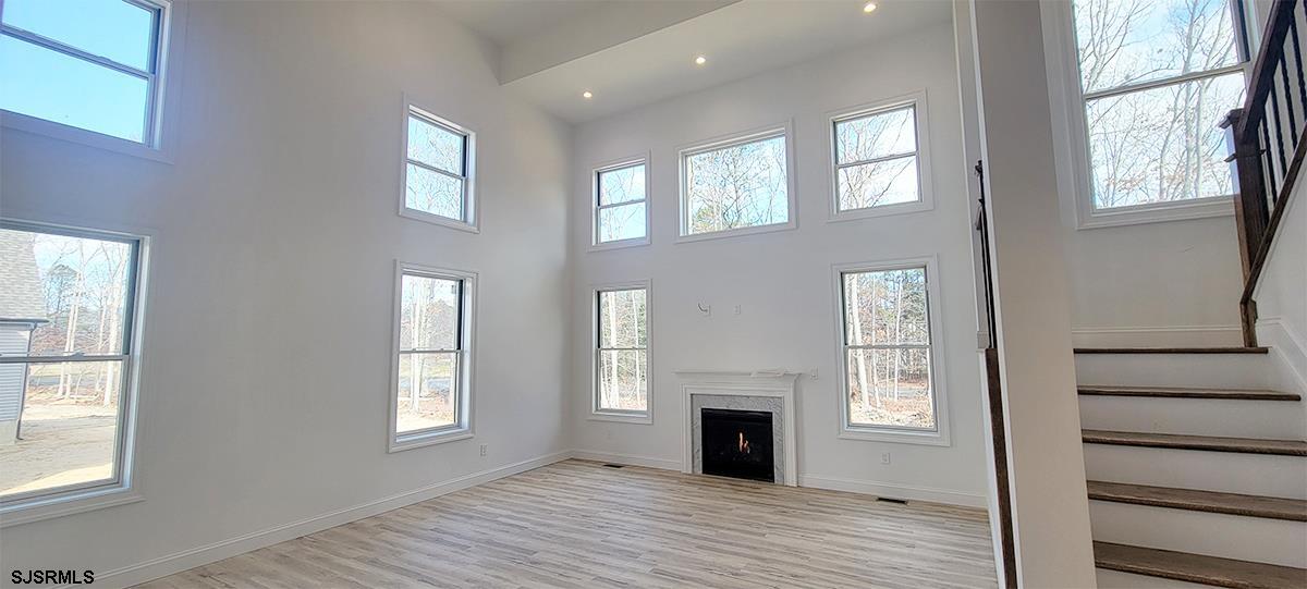 Egg Harbor Township, New Jersey 08234, United States, 4 Bedrooms Bedrooms, ,3 BathroomsBathrooms,Residential,Pending,72491