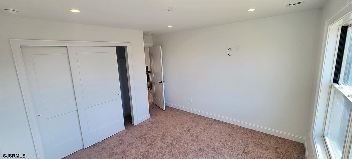 Egg Harbor Township, New Jersey 08234, United States, 4 Bedrooms Bedrooms, ,3 BathroomsBathrooms,Residential,Pending,72491