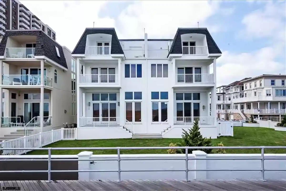 Atlantic City, New Jersey 08401, United States, 4 Bedrooms Bedrooms, ,4 BathroomsBathrooms,Residential,Active,254427