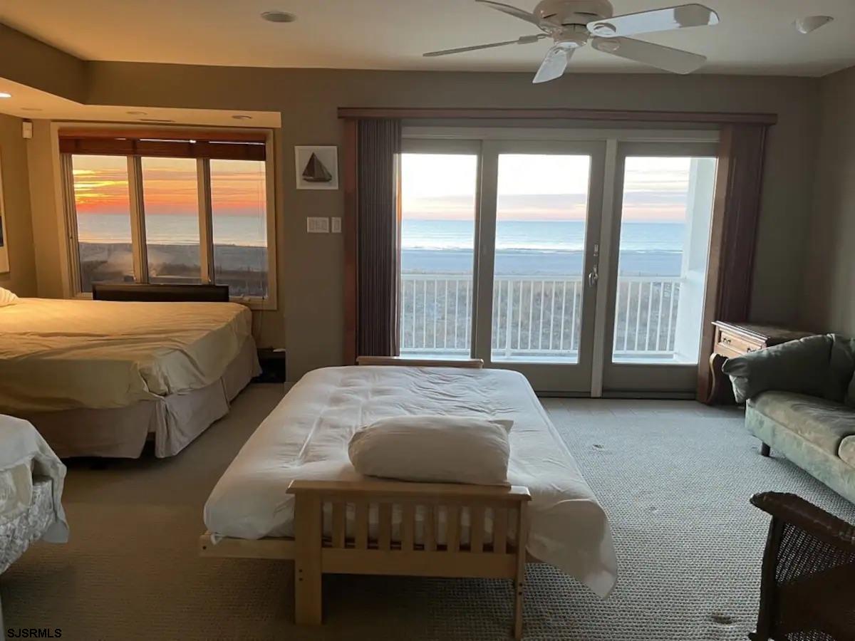 Atlantic City, New Jersey 08401, United States, 4 Bedrooms Bedrooms, ,4 BathroomsBathrooms,Residential,Active,254427