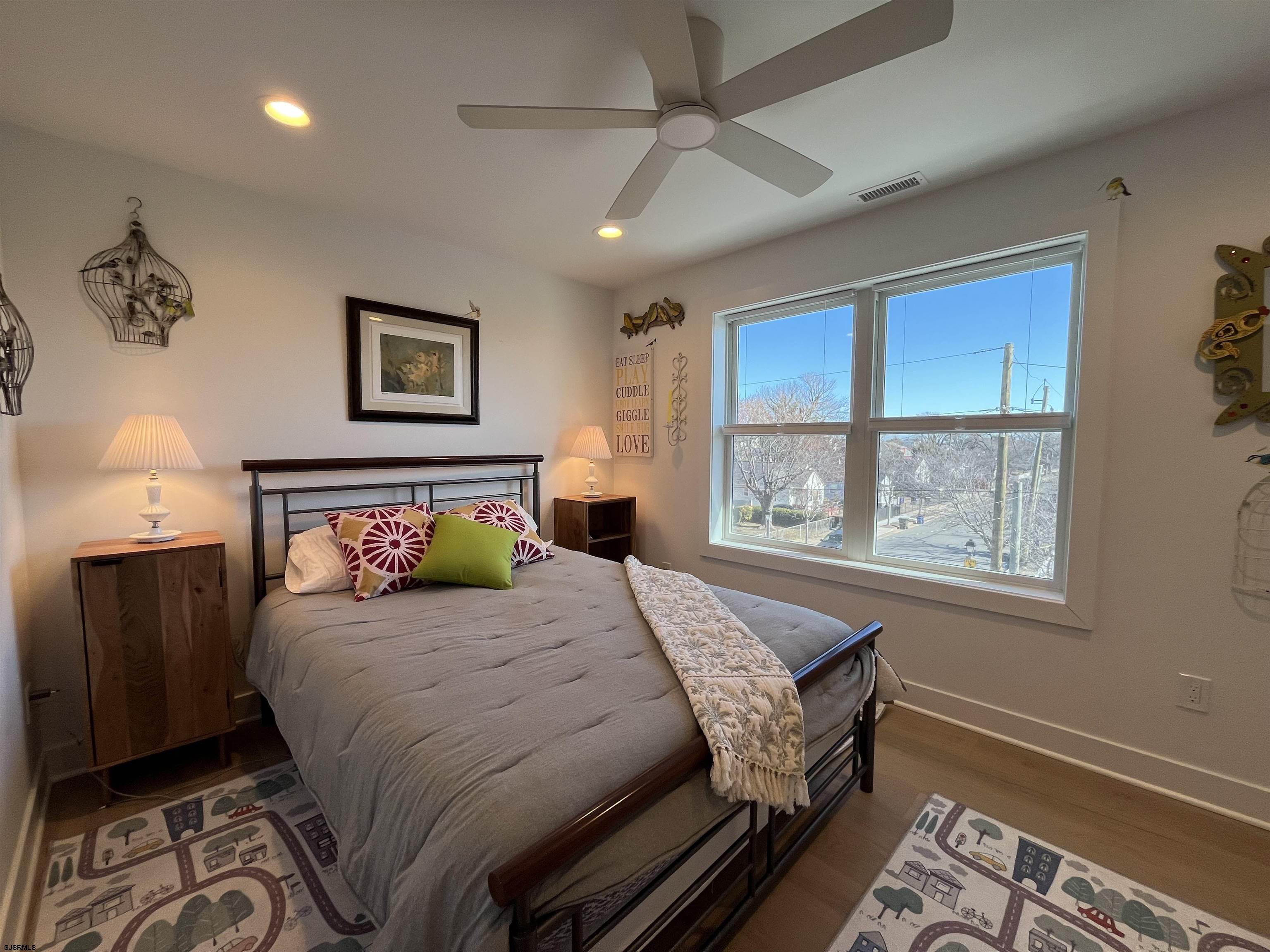 Atlantic City, New Jersey 08401, United States, 3 Bedrooms Bedrooms, ,3 BathroomsBathrooms,Residential,Active,82330