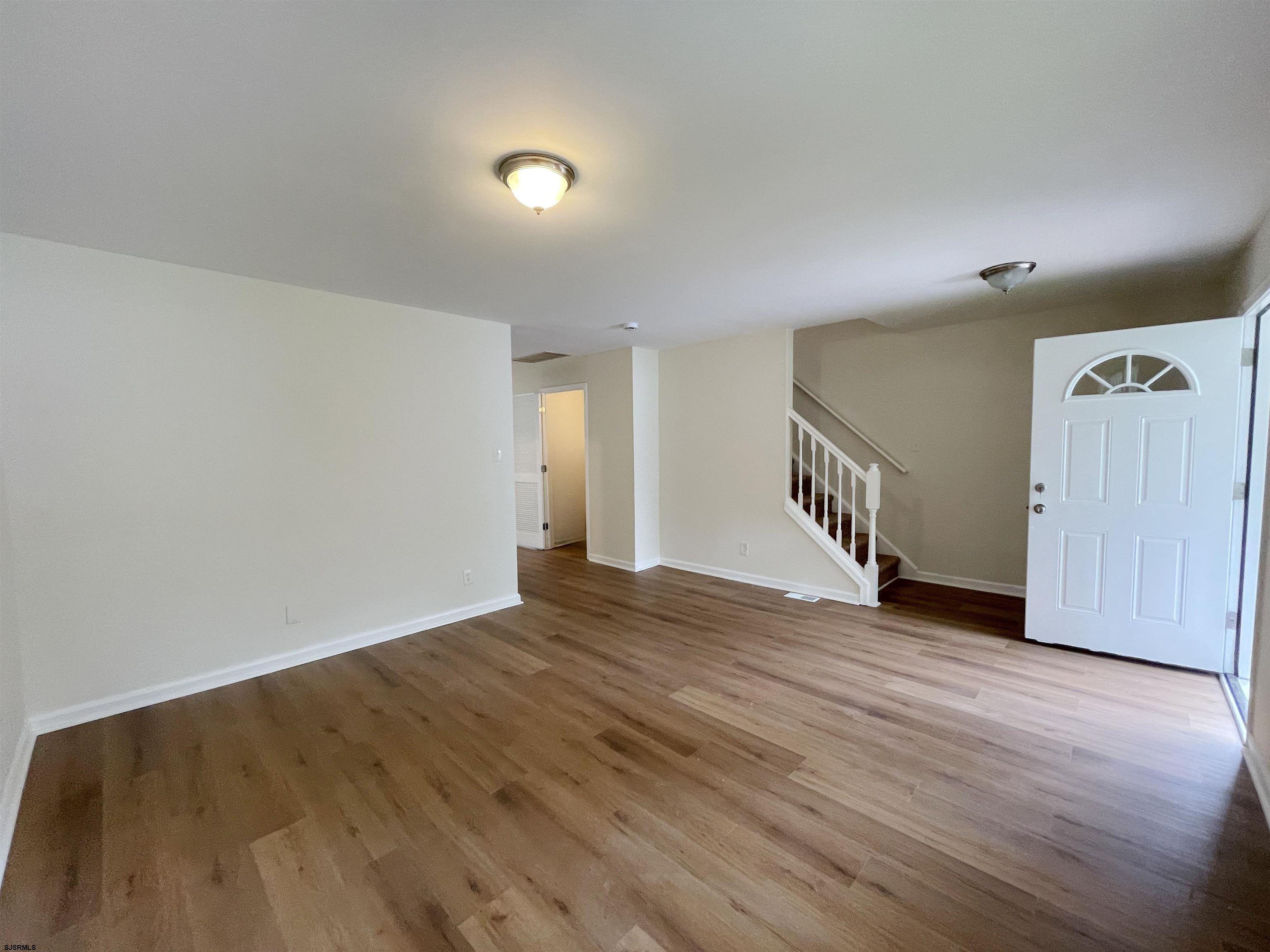325 Yam Ave