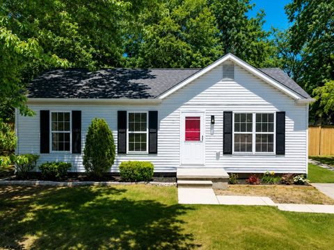 Photo of 306 Folsom Ave, Egg Harbor Township, NJ 08234 (MLS # 610197)