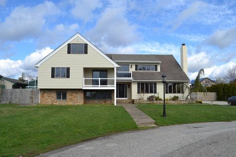 Photo of 9 Saint Andrews Dr, Northfield, NJ 08225 (MLS # 604111)