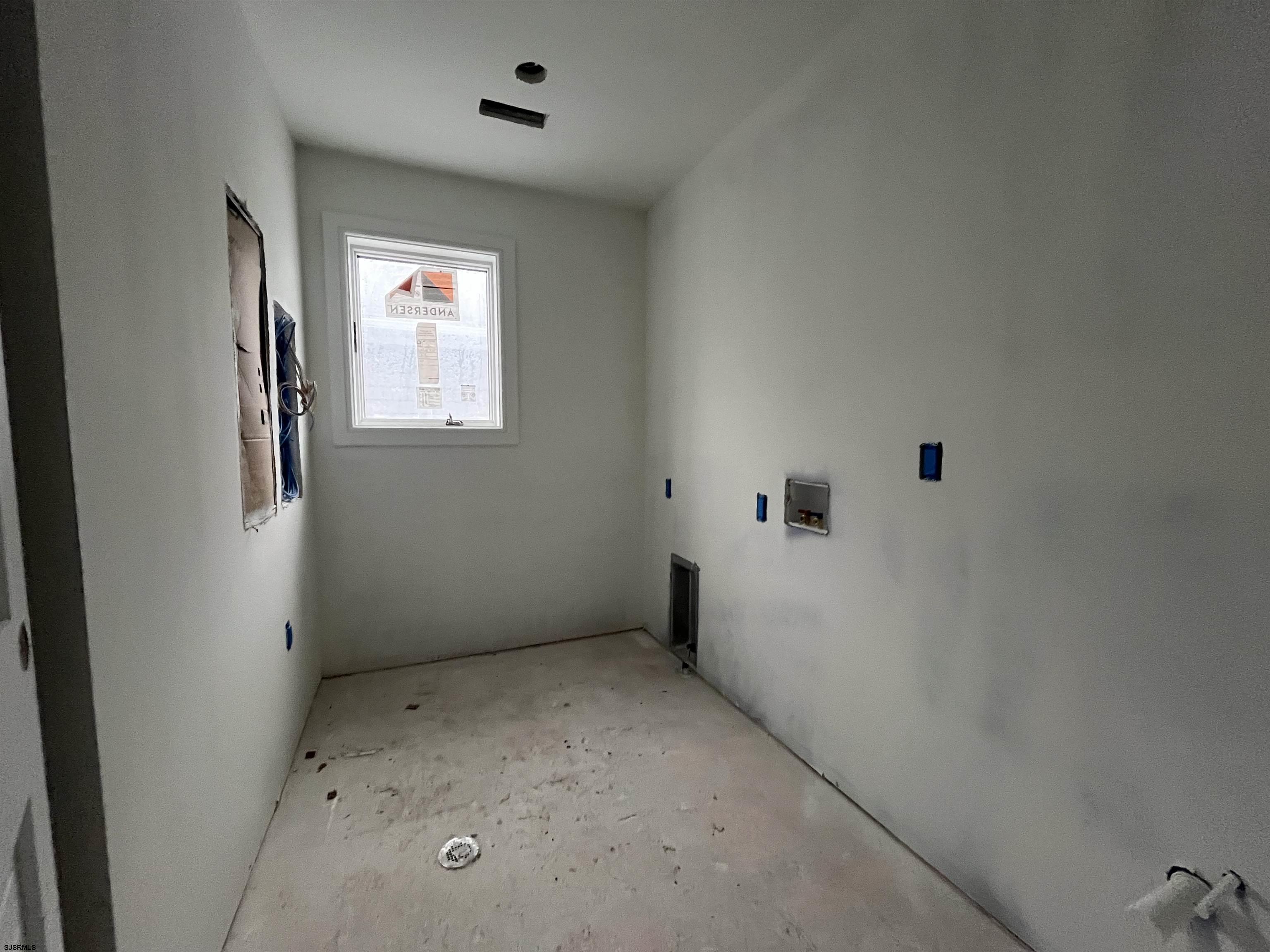 Longport, New Jersey 08403, United States, 6 Bedrooms Bedrooms, ,5 BathroomsBathrooms,Residential,Active,61072