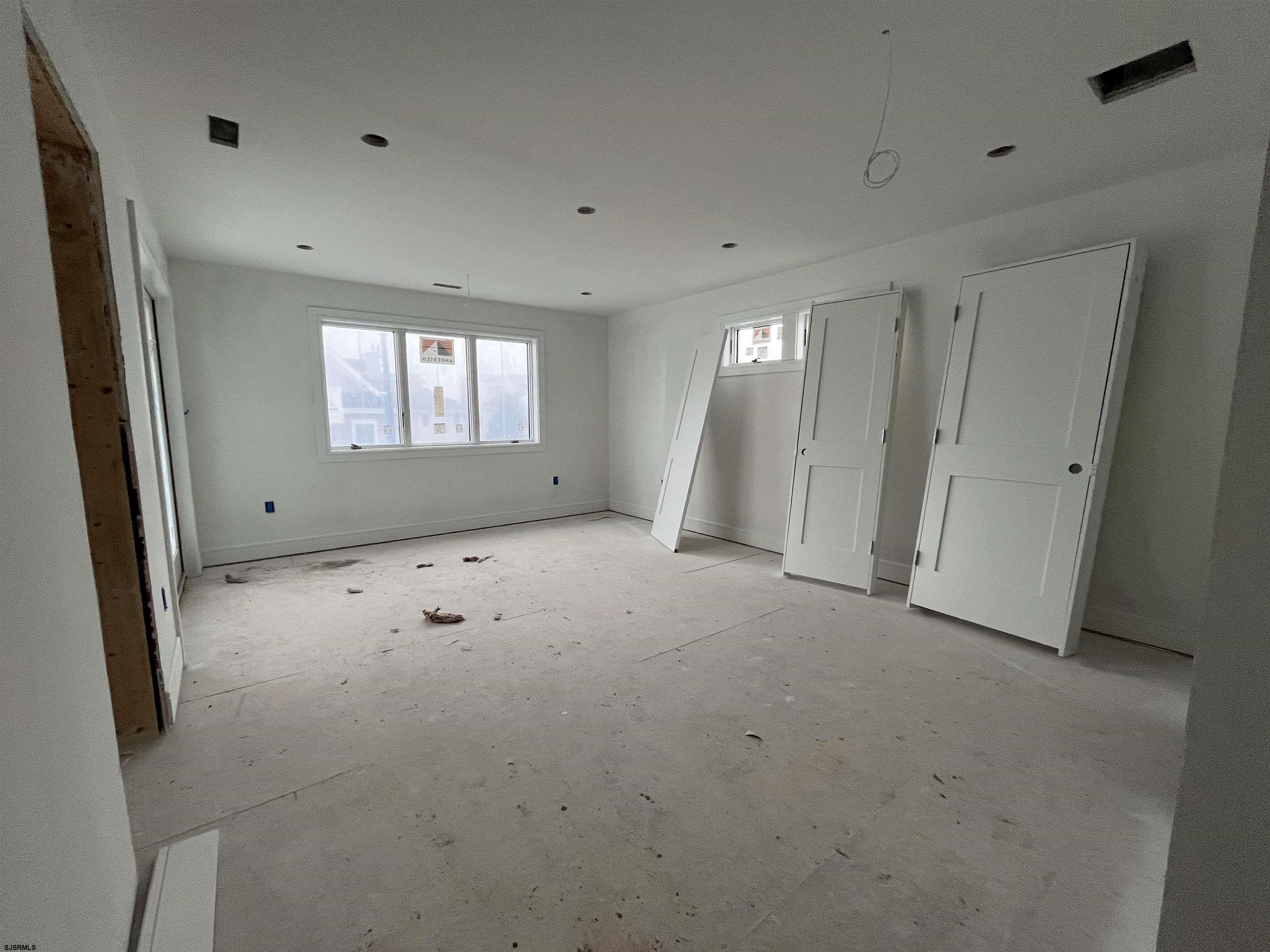 Longport, New Jersey 08403, United States, 6 Bedrooms Bedrooms, ,5 BathroomsBathrooms,Residential,Active,61072