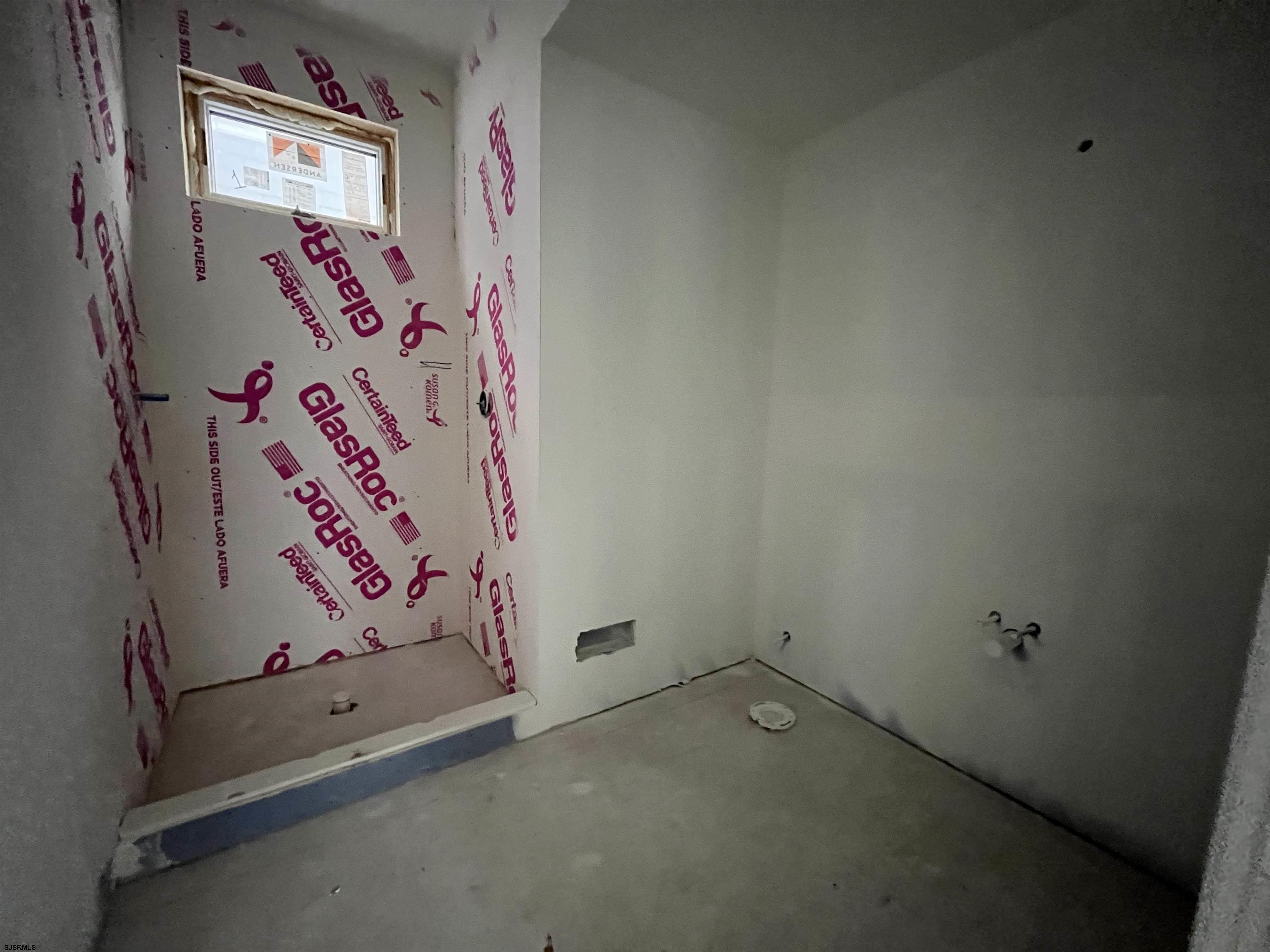 Longport, New Jersey 08403, United States, 6 Bedrooms Bedrooms, ,5 BathroomsBathrooms,Residential,Active,61072