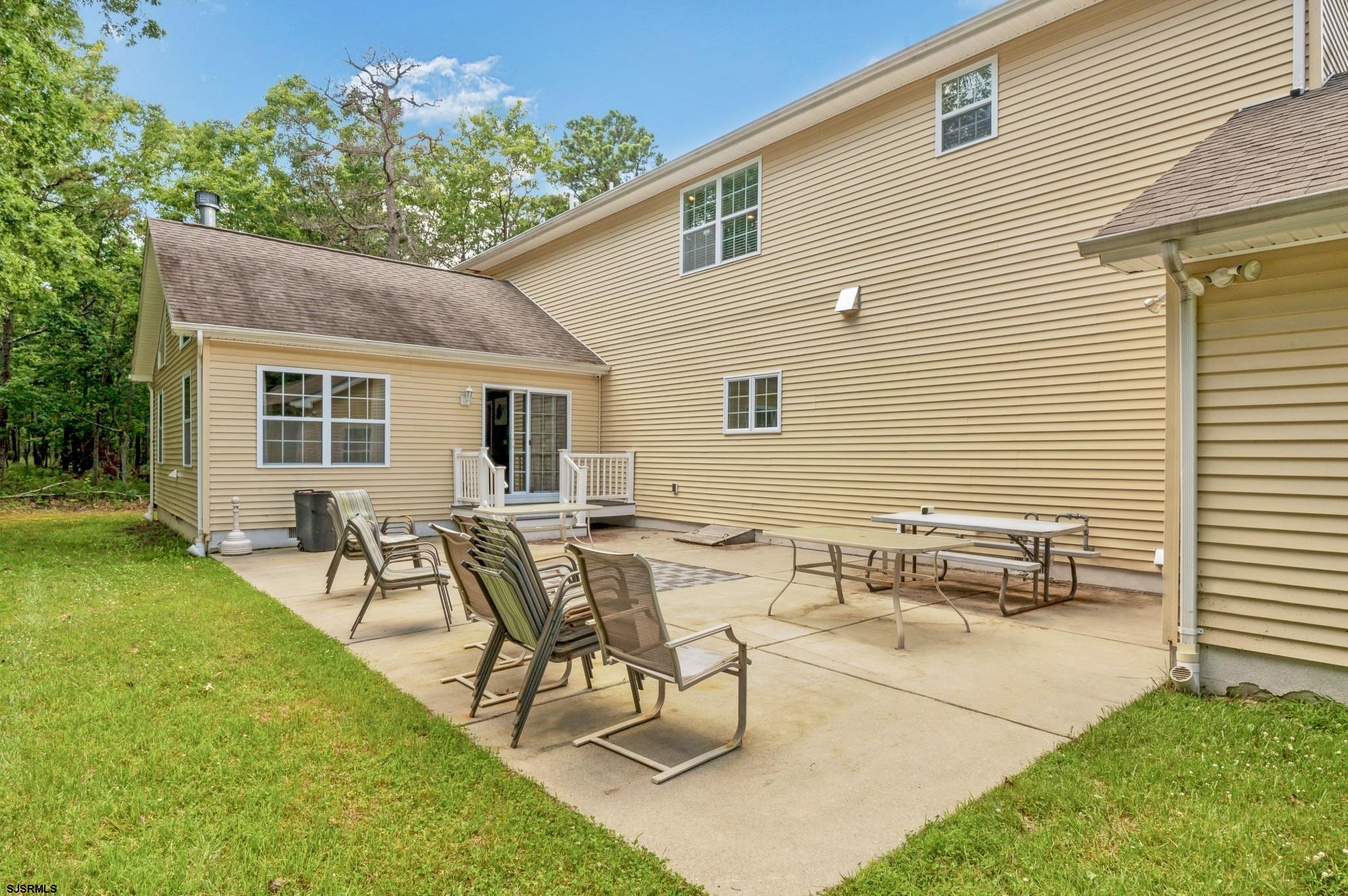 Egg Harbor Township, New Jersey 08234, United States, 8 Bedrooms Bedrooms, ,6 BathroomsBathrooms,Residential,Active,233198