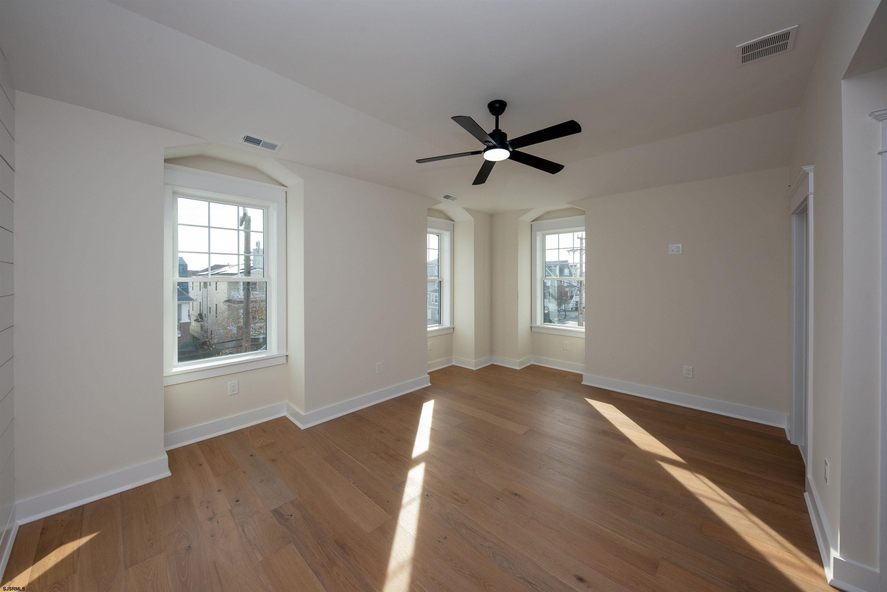 Ocean City, New Jersey 08226, United States, 5 Bedrooms Bedrooms, ,6 BathroomsBathrooms,Residential,Active,25003